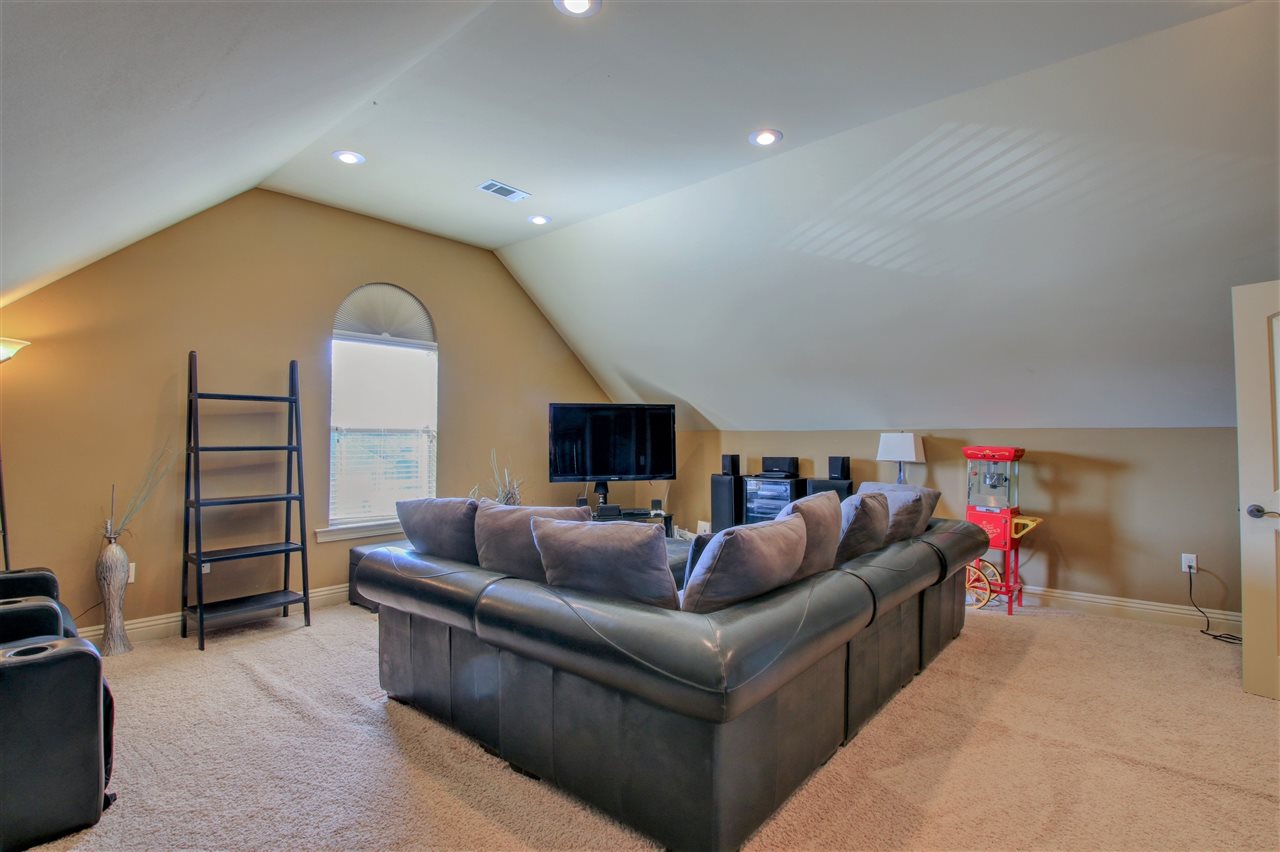 COUNTRY CLUB OF AR-QUARTERS ADDN - Residential