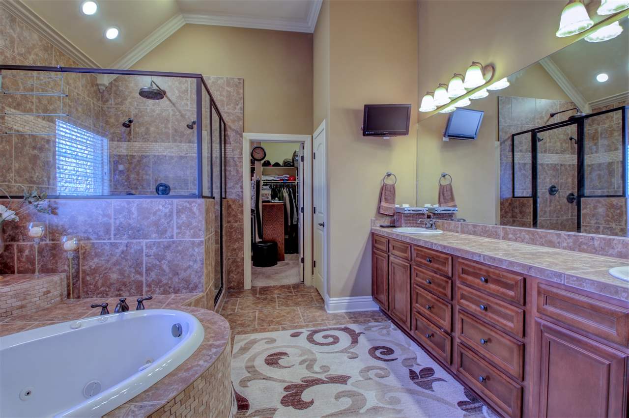 COUNTRY CLUB OF AR-QUARTERS ADDN - Residential