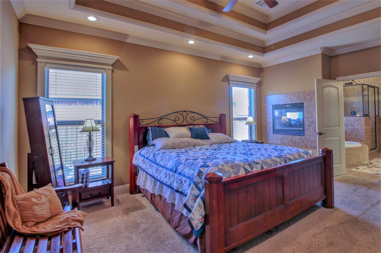 COUNTRY CLUB OF AR-QUARTERS ADDN - Residential