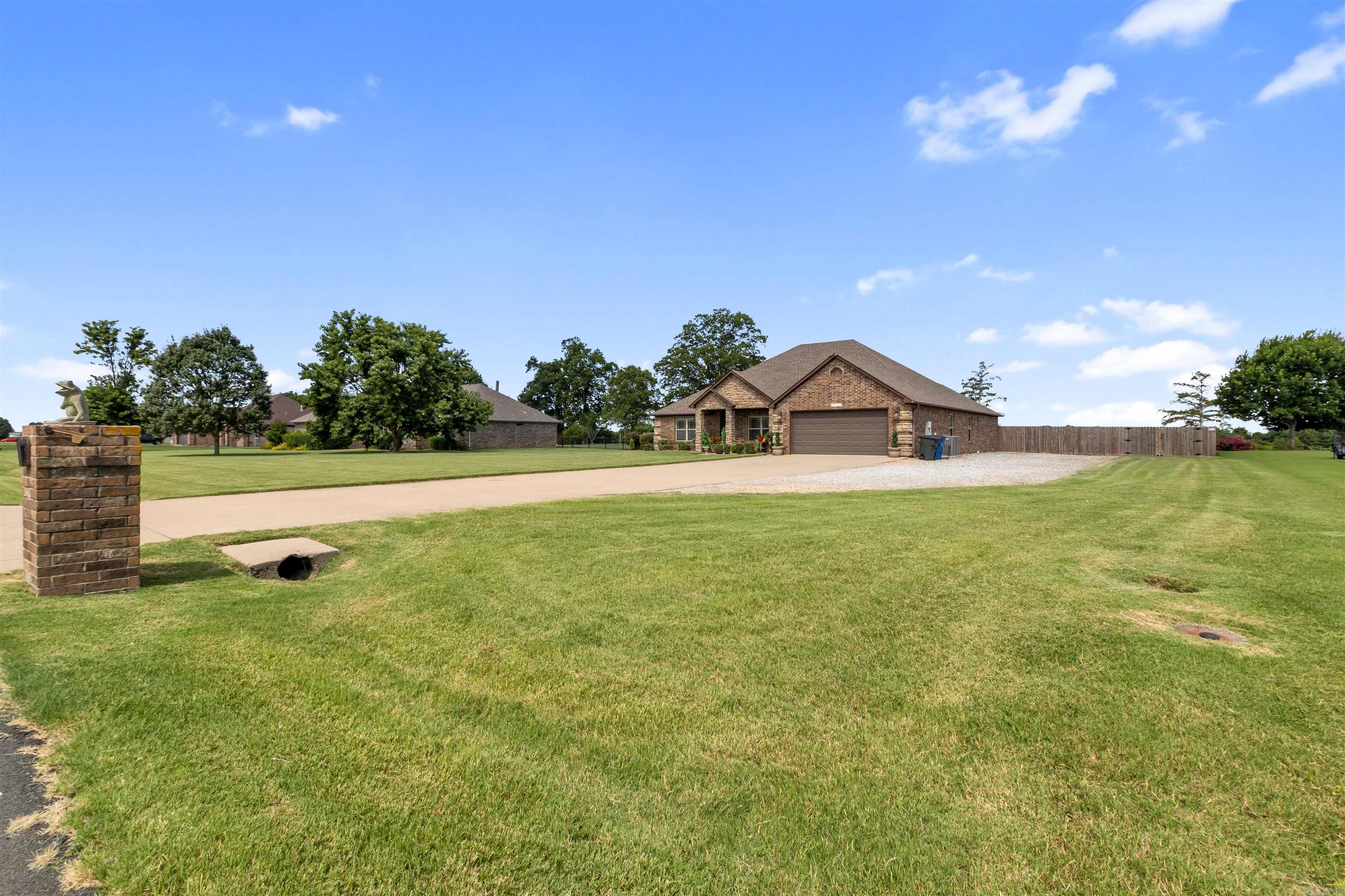 ASHLEY DOWNS - Residential