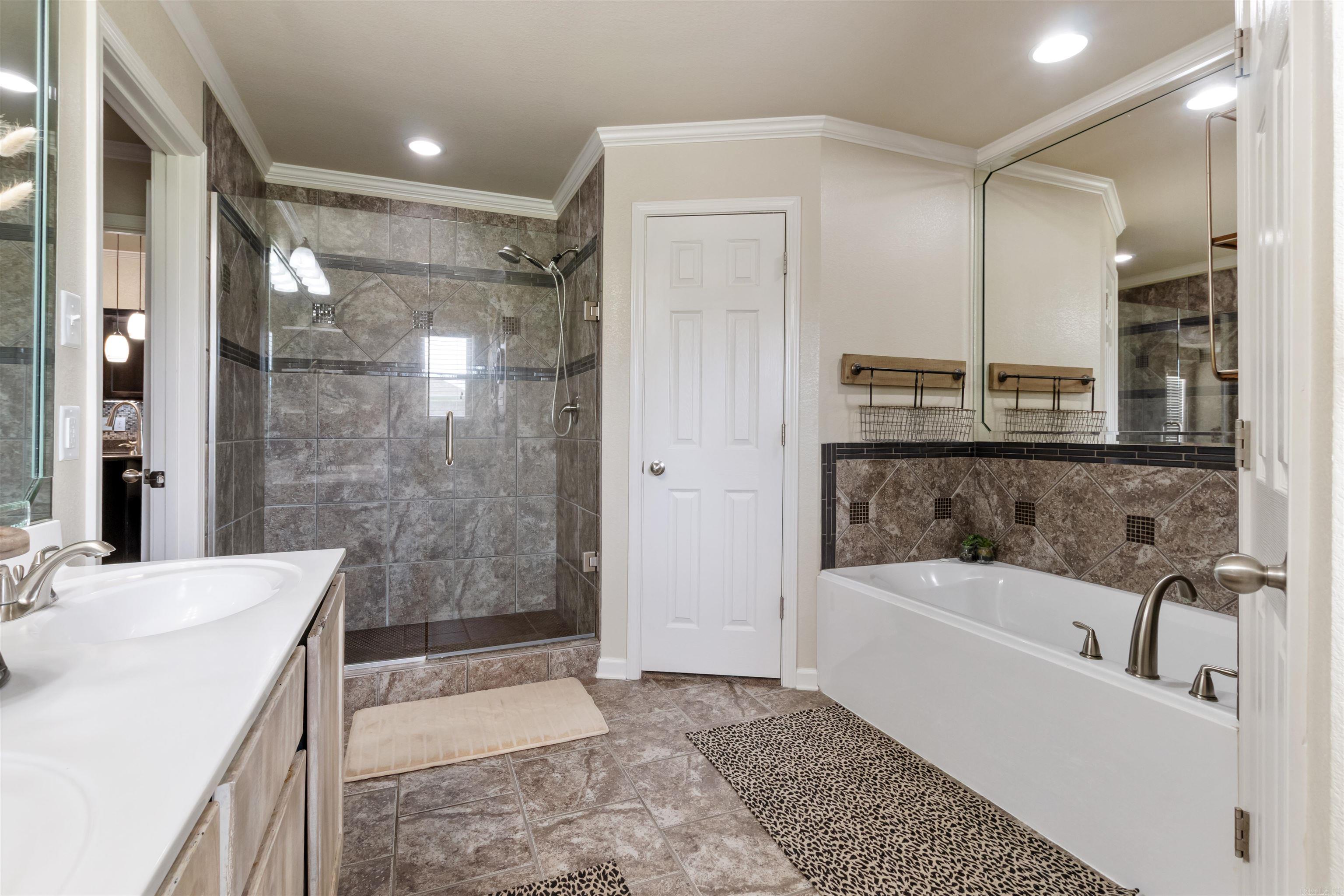 ASHLEY DOWNS - Residential