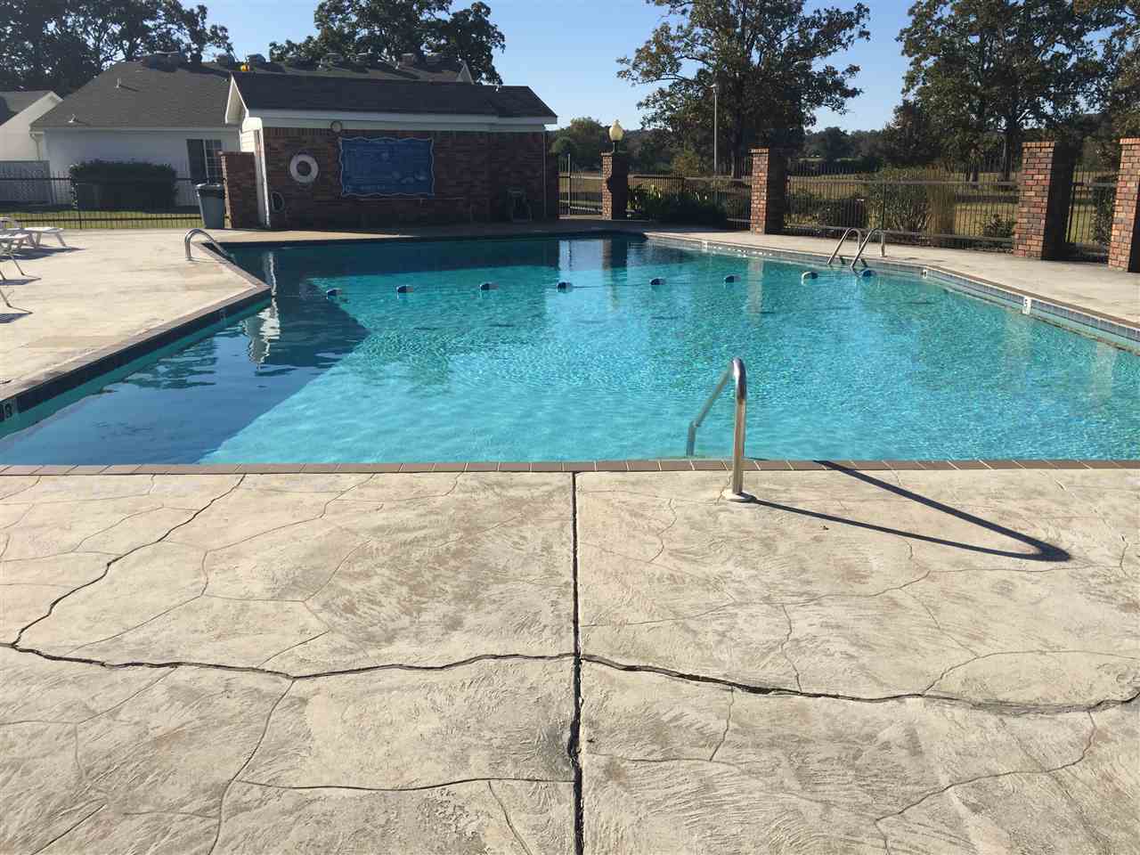 CARRIAGE COURTS - Residential
