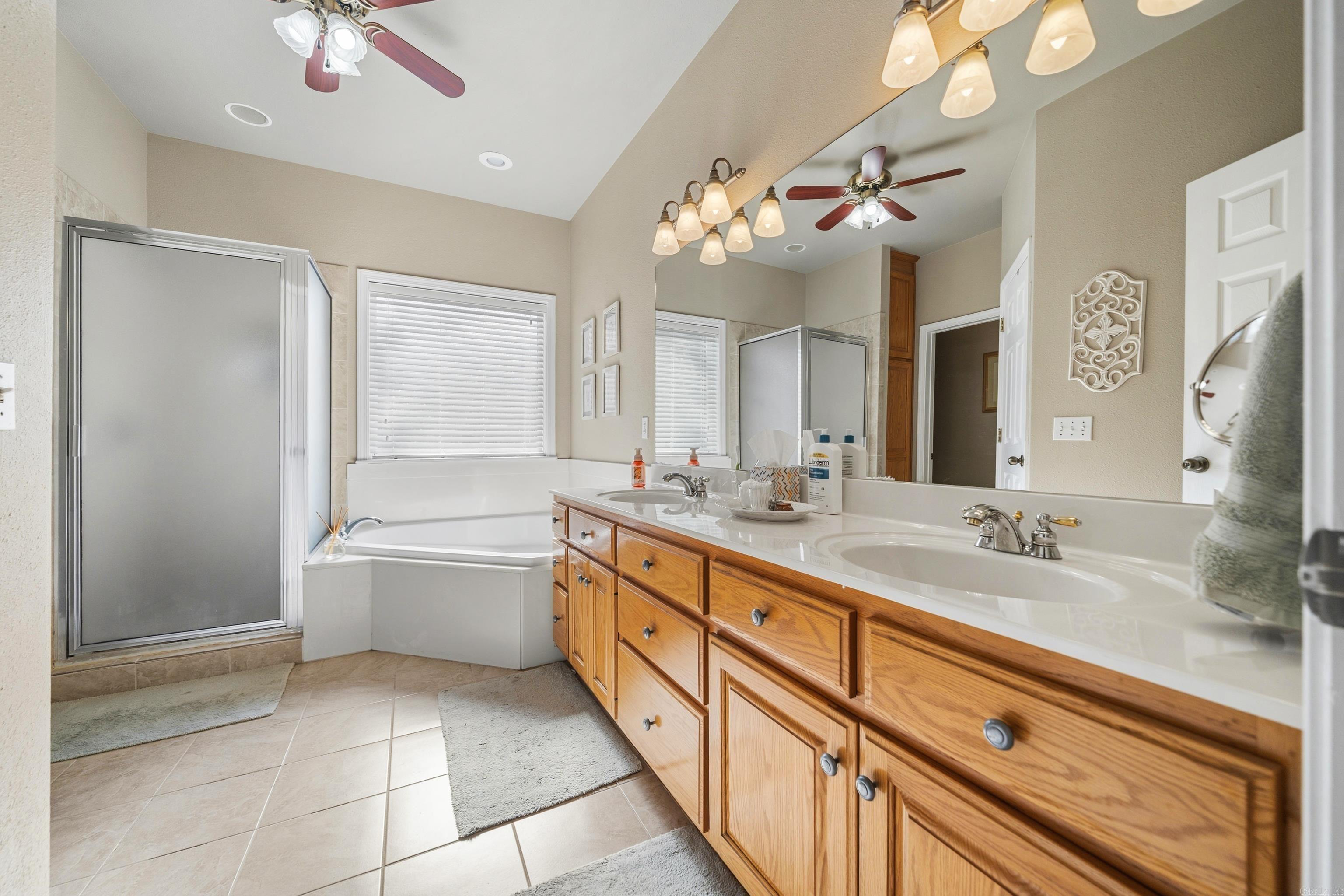 TOWNSQUARE - Residential