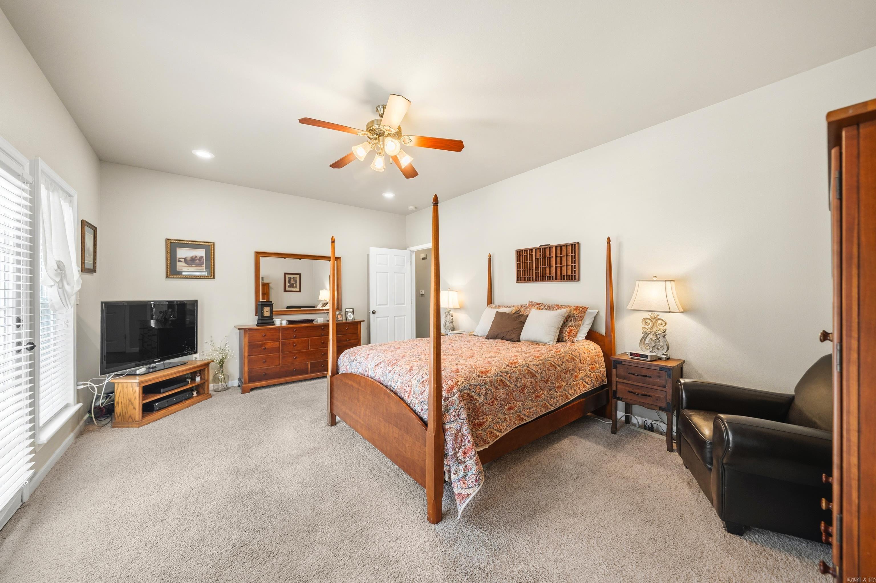 TOWNSQUARE - Residential