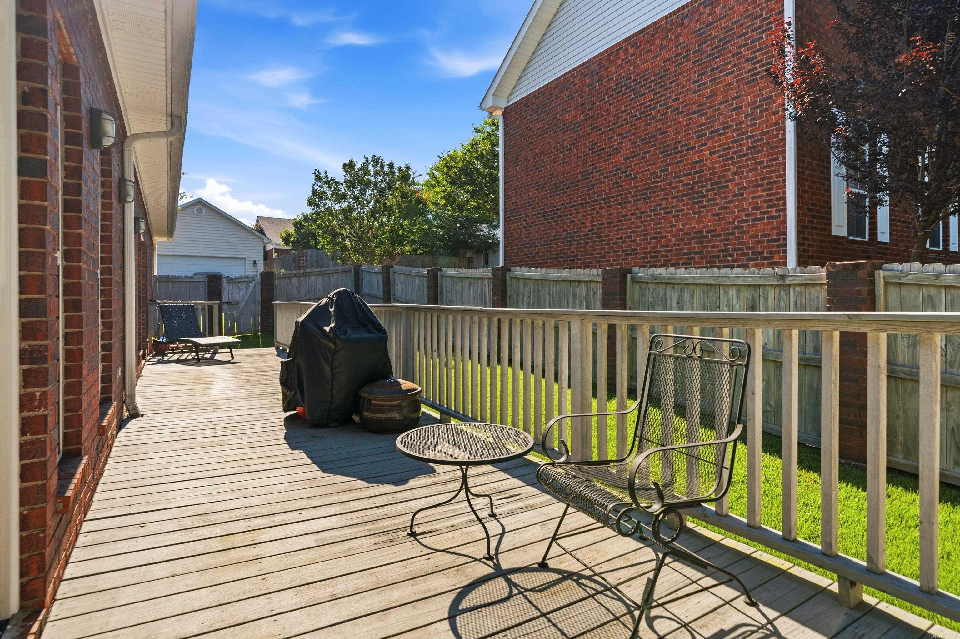 TOWNSQUARE - Residential