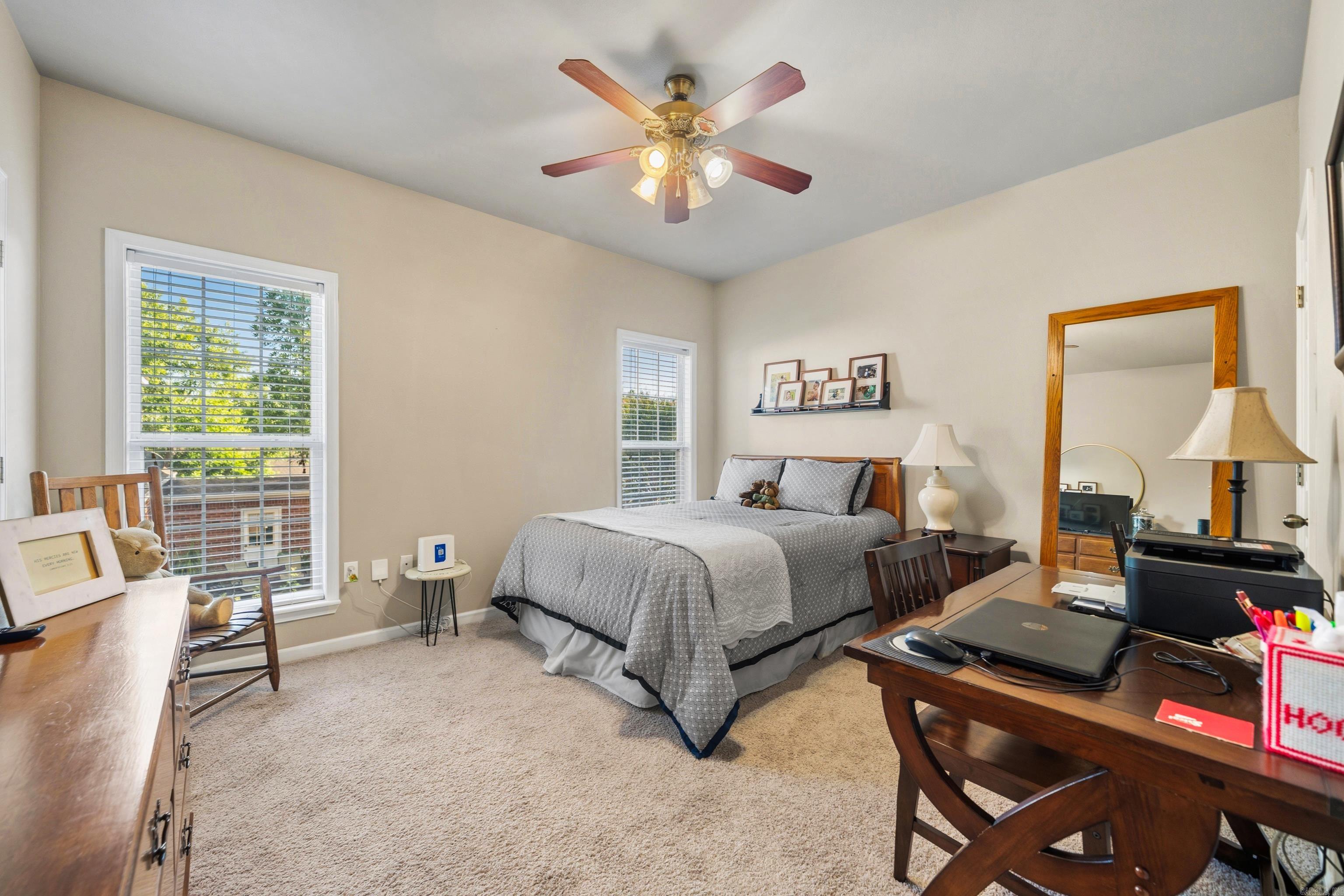 TOWNSQUARE - Residential