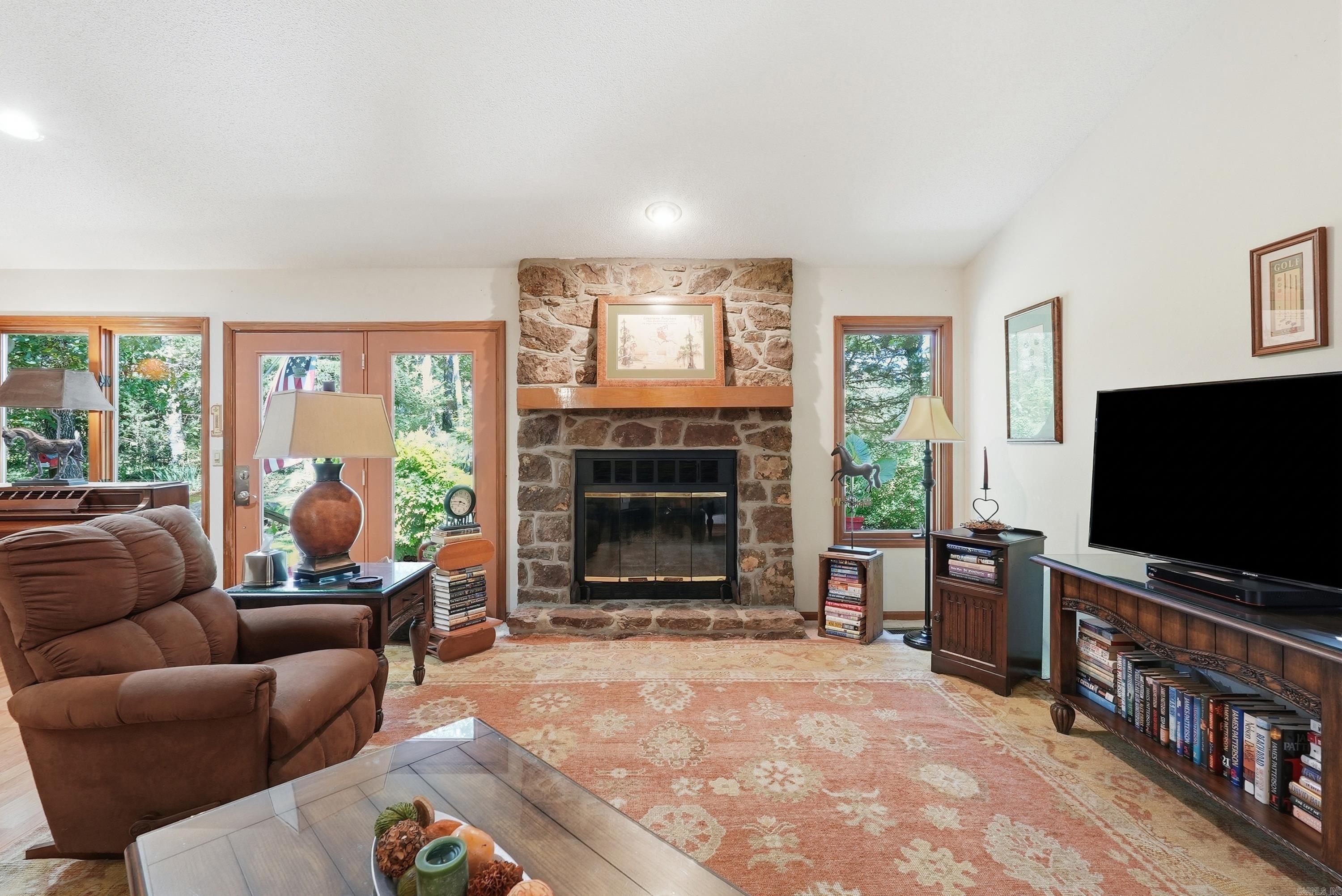 MOUNTAIN RANCH - Residential