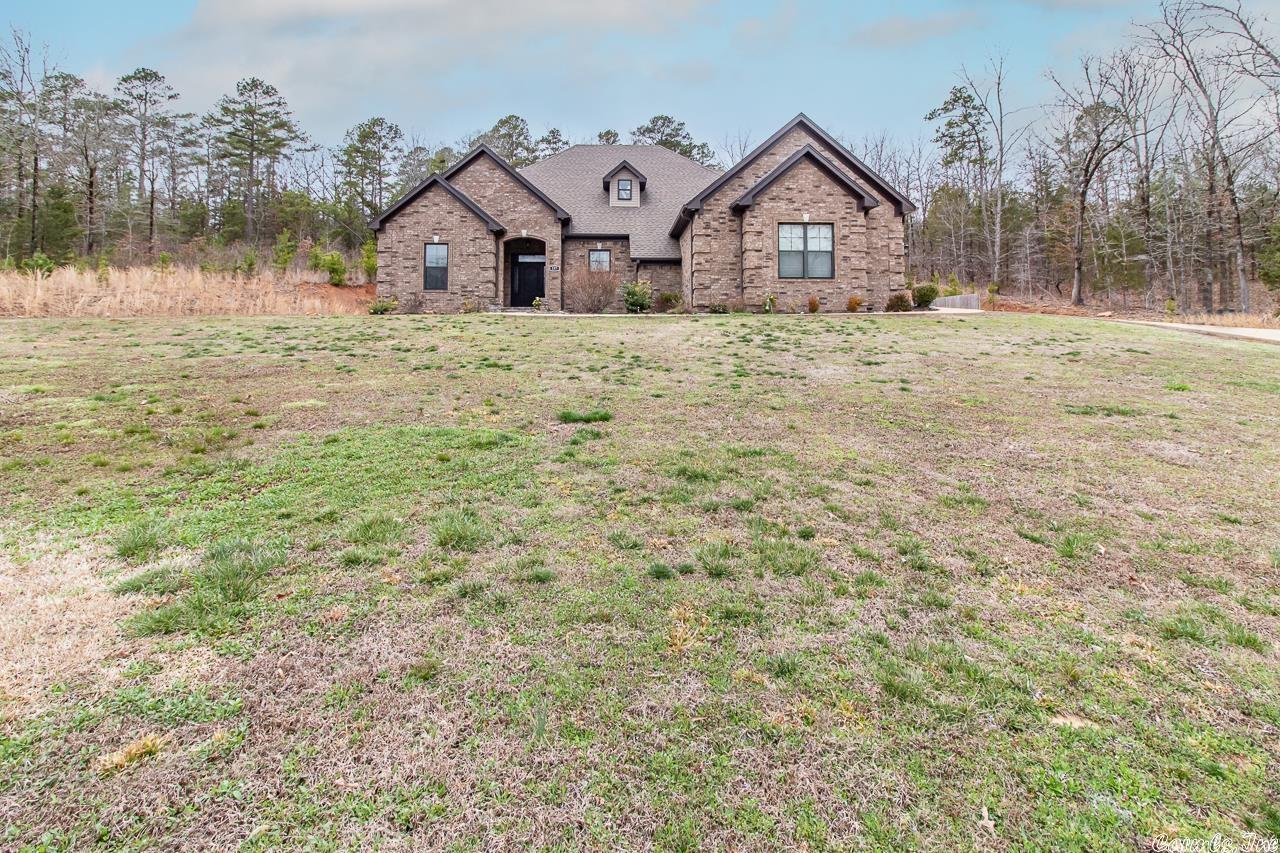 PINE VILLAGE - Residential