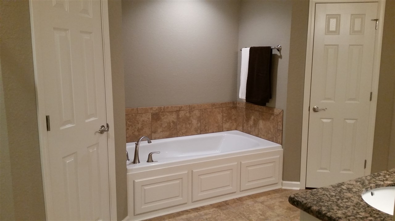 SOUTHWIND ESTATES - Residential