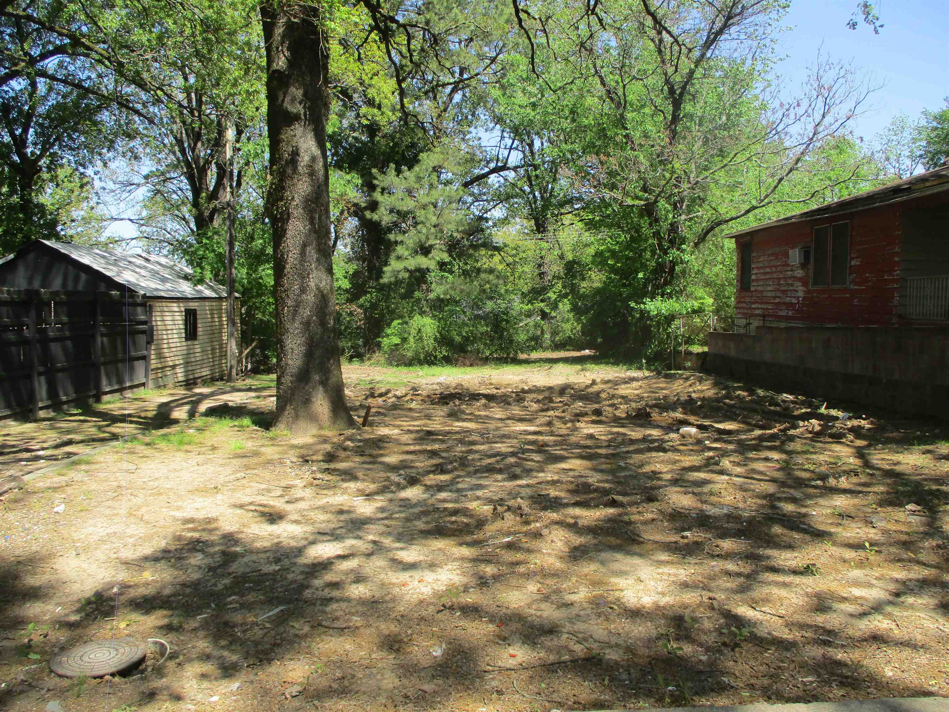 NEW PRICE!!! Don't miss out on this great space buy located in the heart of Little Rock less than 5 minutes from UALR.  0.16 acre cleared lot perfect for a new construction home.  This is a Fannie Mae Homepath property so go to www.HomePath.com for more information and to submit offers.
