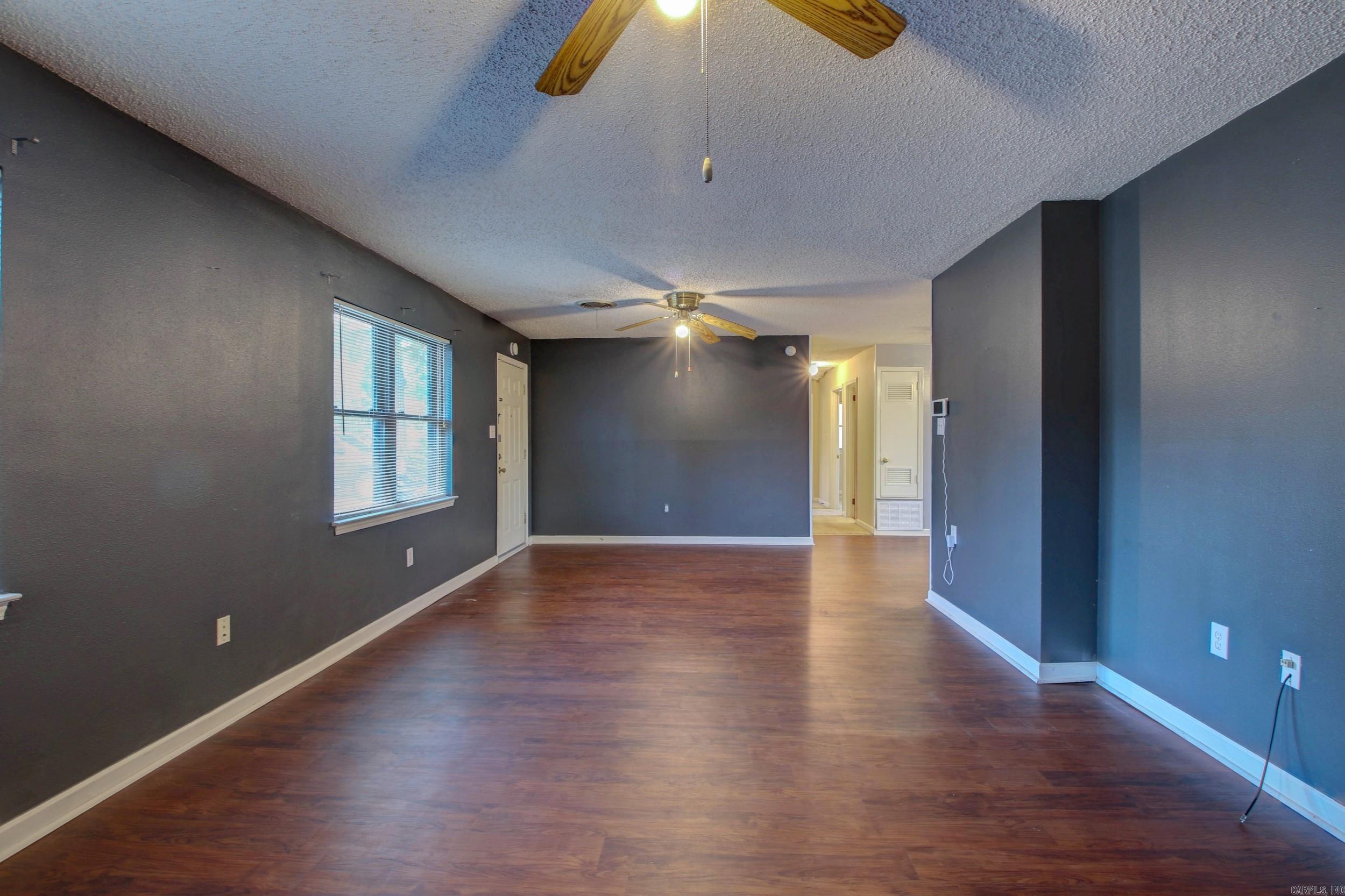 COUNTRY CLUB TO JACK - Residential