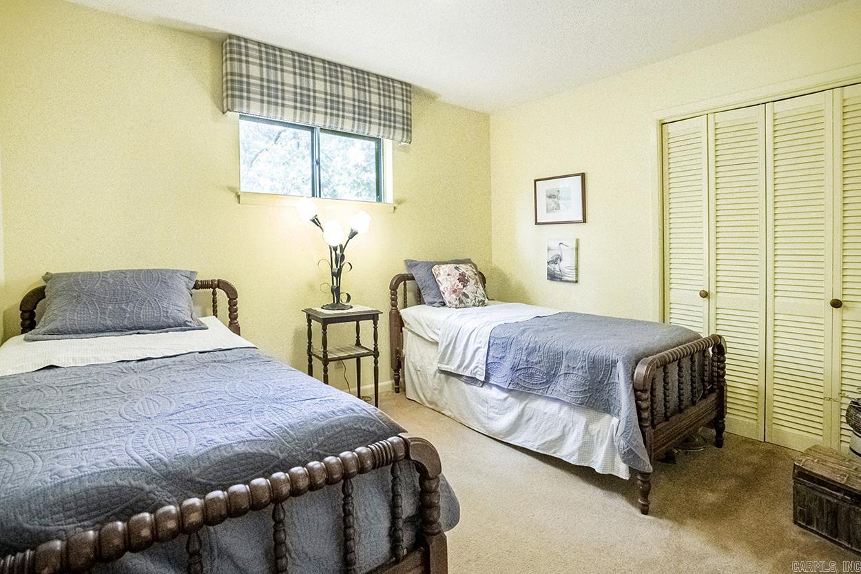 STURBRIDGE - Residential