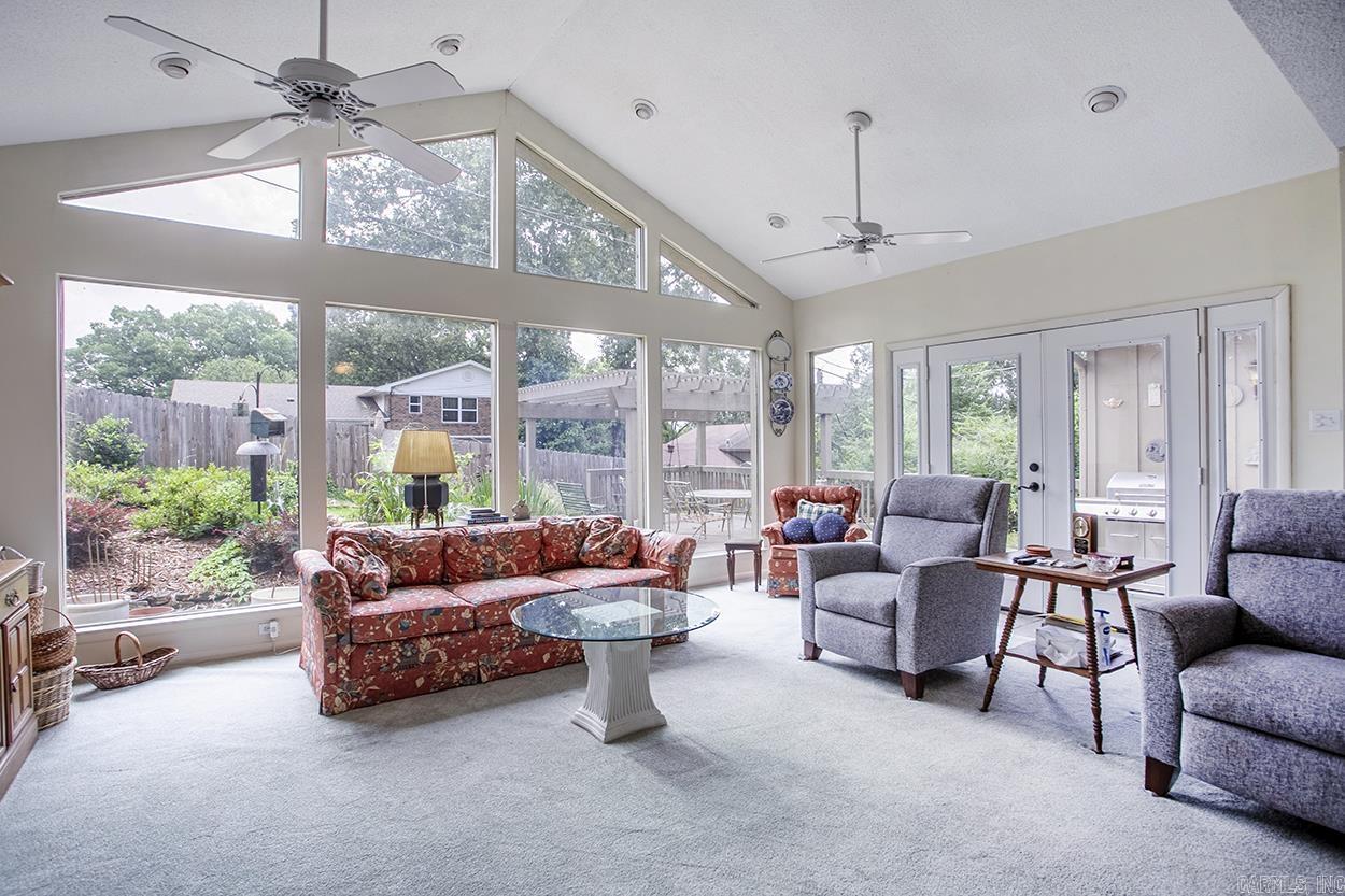 STURBRIDGE - Residential