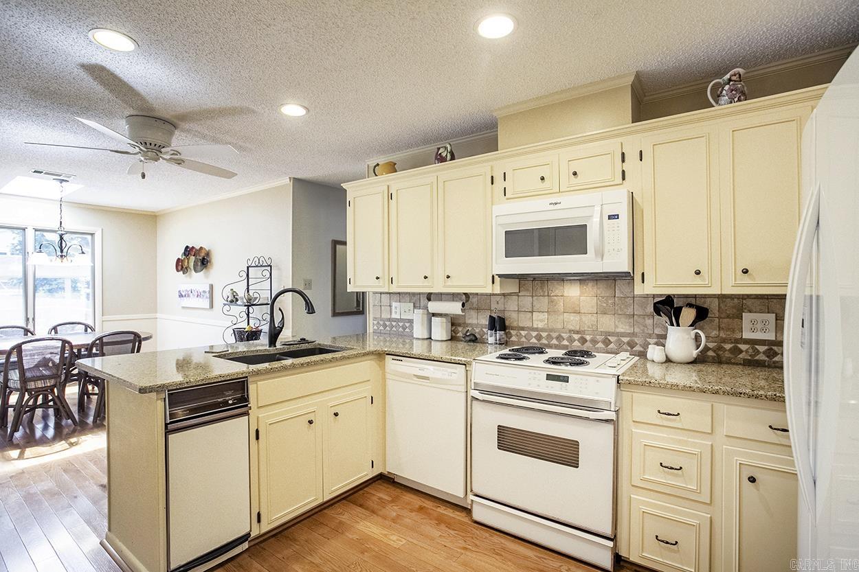 STURBRIDGE - Residential