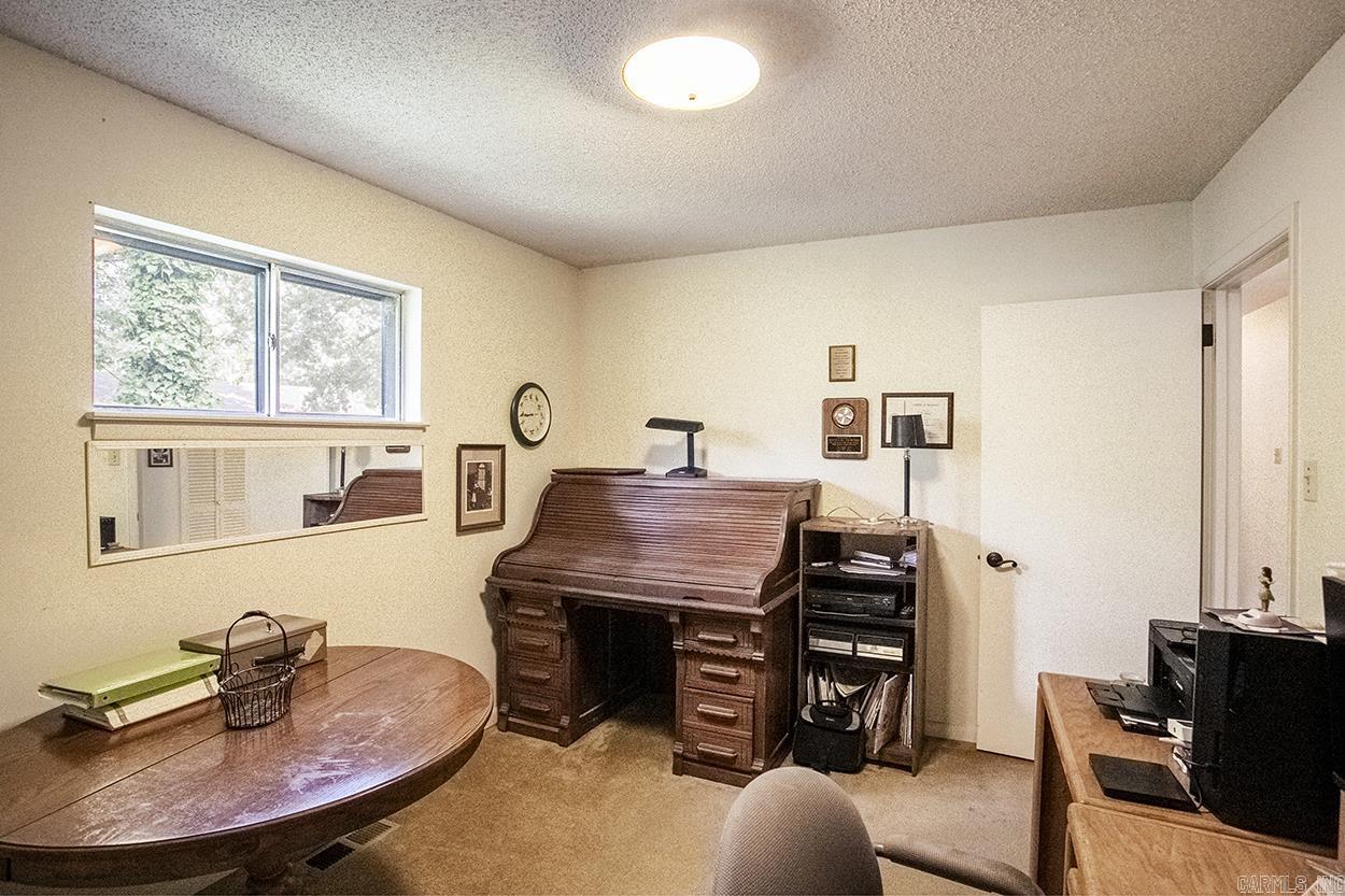 STURBRIDGE - Residential