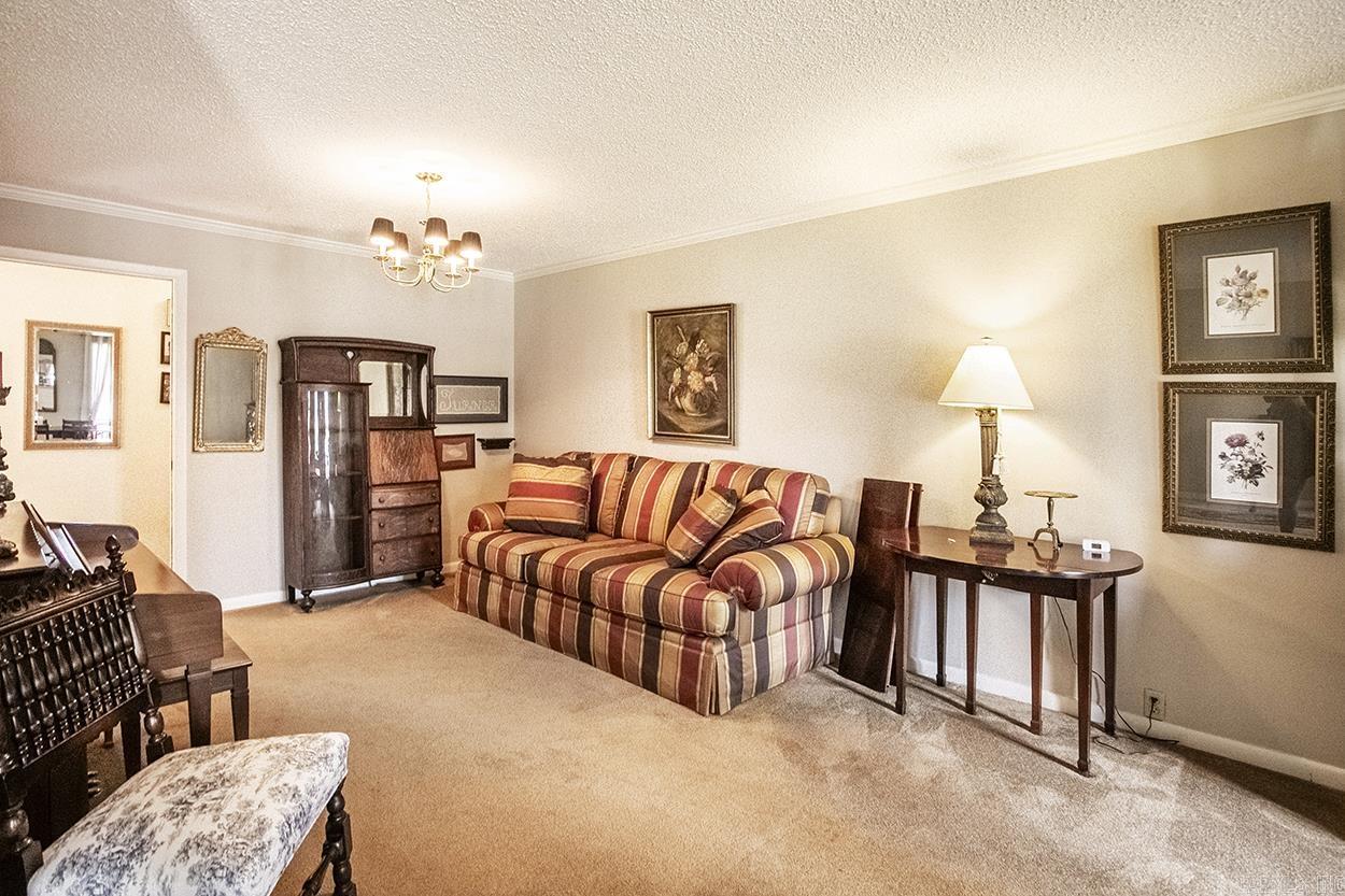 STURBRIDGE - Residential
