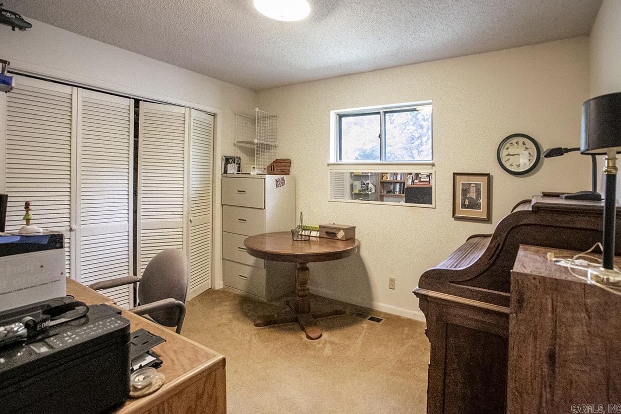 STURBRIDGE - Residential