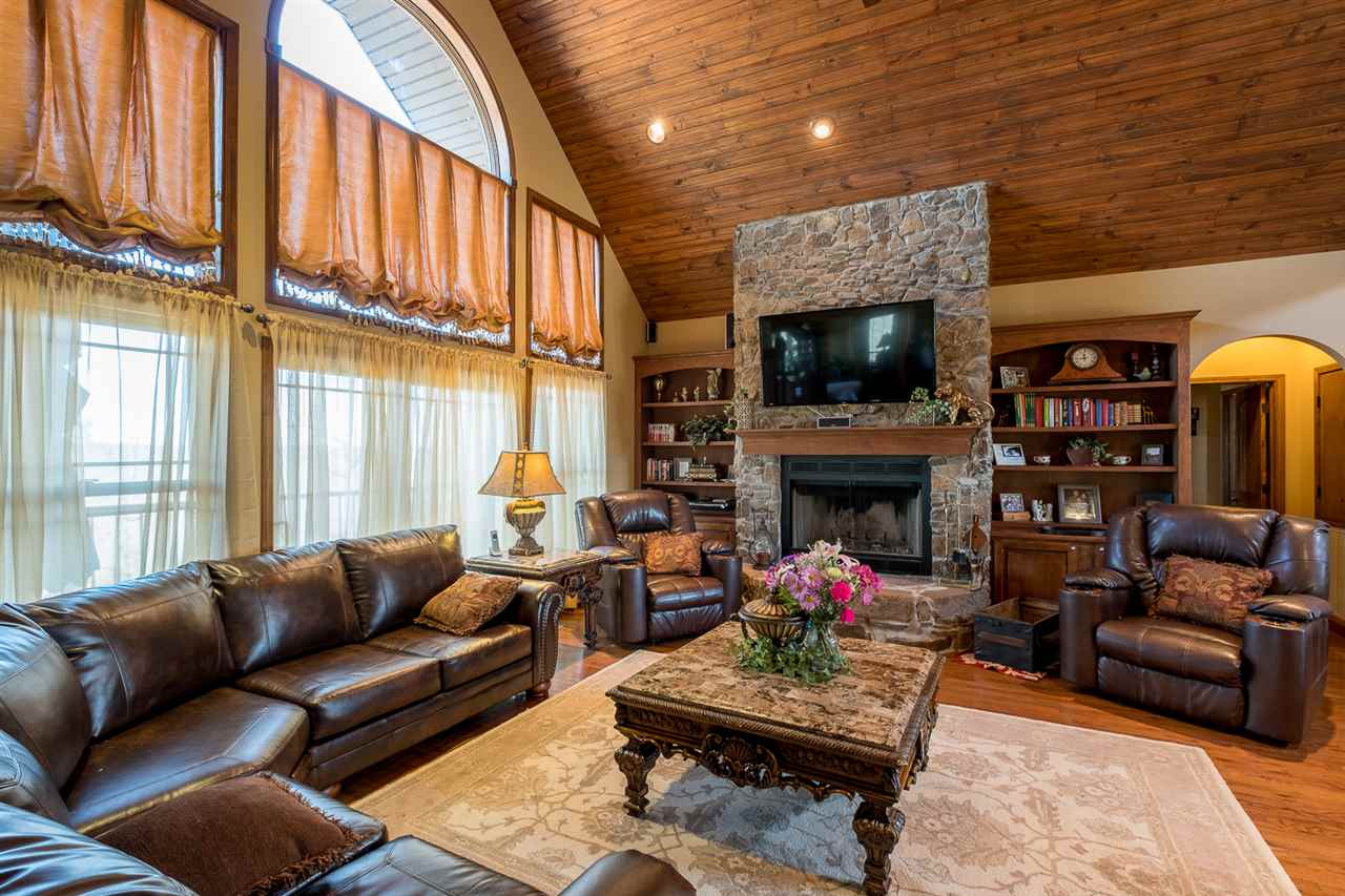 Eagle Nest - Residential