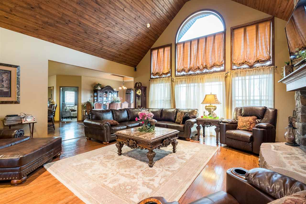 Eagle Nest - Residential