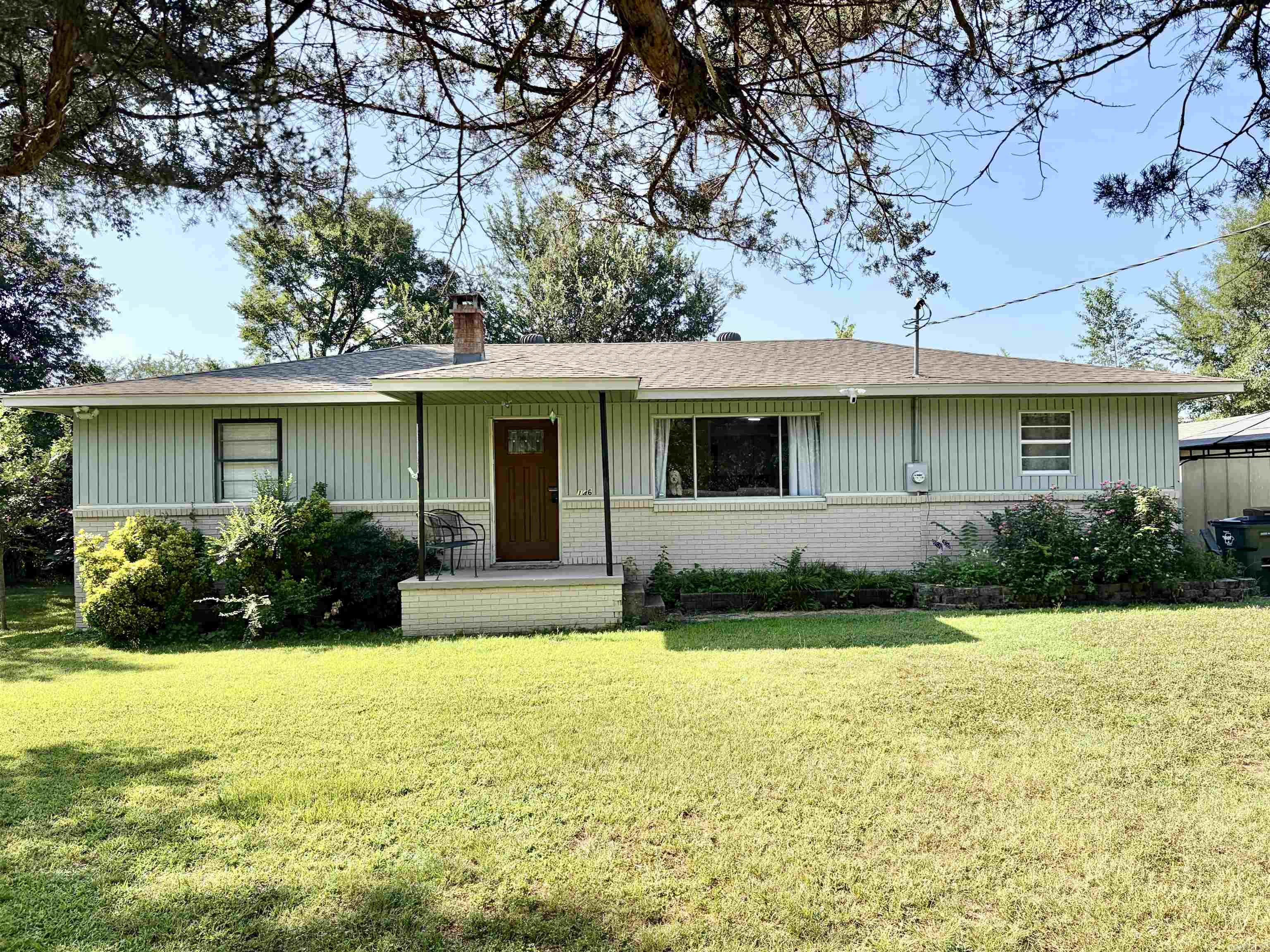 LOCATION! LOCATION! LOCATION!  THIS ONE IS IN A PRIME LOCATION 10 MINUTES TO BRADY MOUNTAIN MARINA AND CRYSTAL SPRINGS MARINA!  HOUSE HAS 3 BEDROOMS AND 1 BATH.  NEW ROOF AND SIDING WAS INSTALLED IN 2024!.  THERE IS A 25' X 32 SHOP BUILDING WITH A NEW METAL ROOF IN 2026! SHOP BUILDING IS LARGE ENOUGH FOR BOAT STORAGE!  ALSO THERE ARE 2 SMALL STORAGE BUILDINGS AND A GAZEBO! NEW WATER HEATER IN 2024. THERE IS A RING CAMERA FOR SECURITY. THERE IS A SMART THERMOSTAT AND FRONT DOOR LOCK FOR SHORT TERM RENTALS! IT IS CURRENTLY BEING USED AS AN AIRBNB!!!  ALL FURNITURE, CHINA, UTENSILS, COOKWARE, ETC CONVEY TO THE BUYER!  SEE AGENT REMARKS