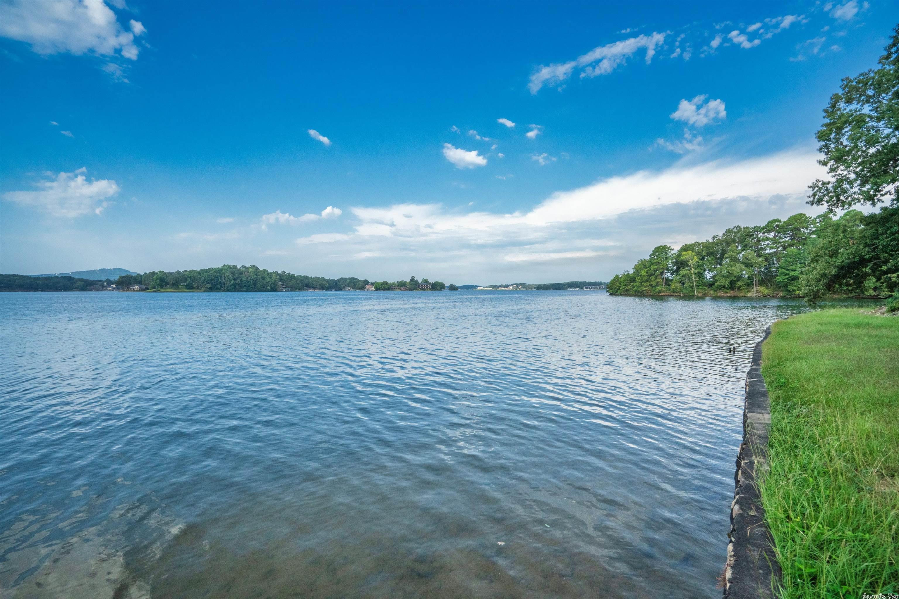 Lakeland - Land