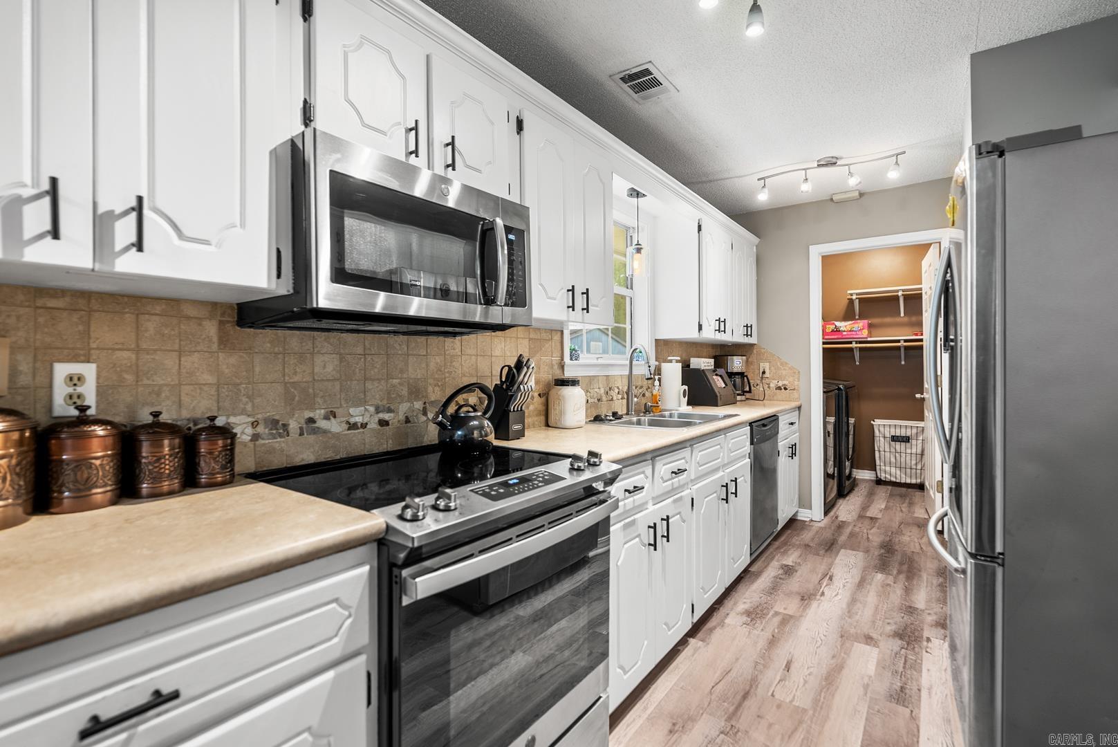 CABOT HIGHLANDS - Residential
