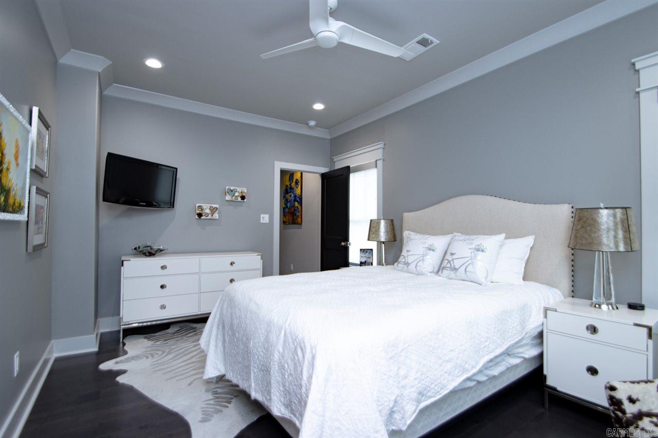 Newtons - Residential