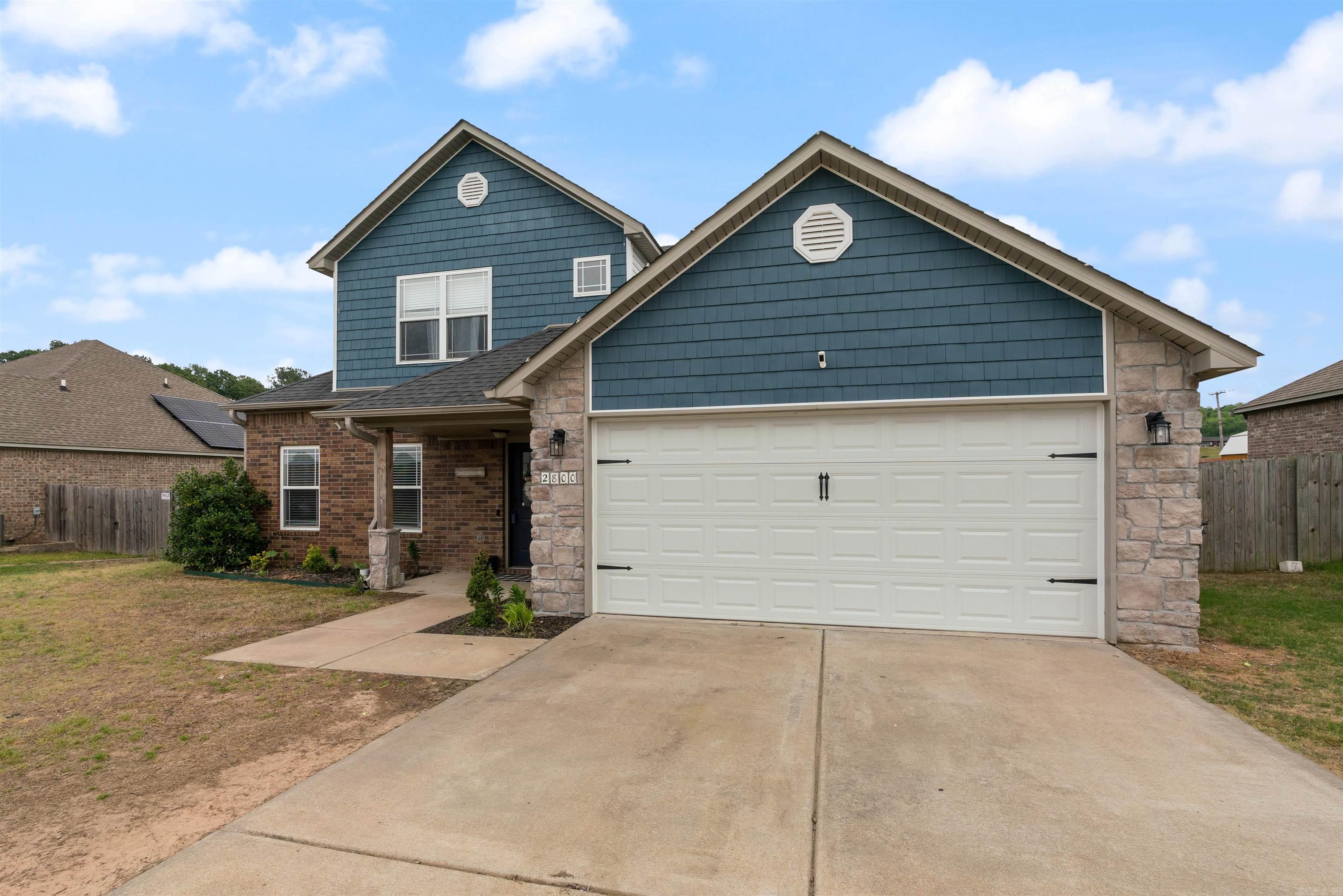 NORTH HILLS - Residential