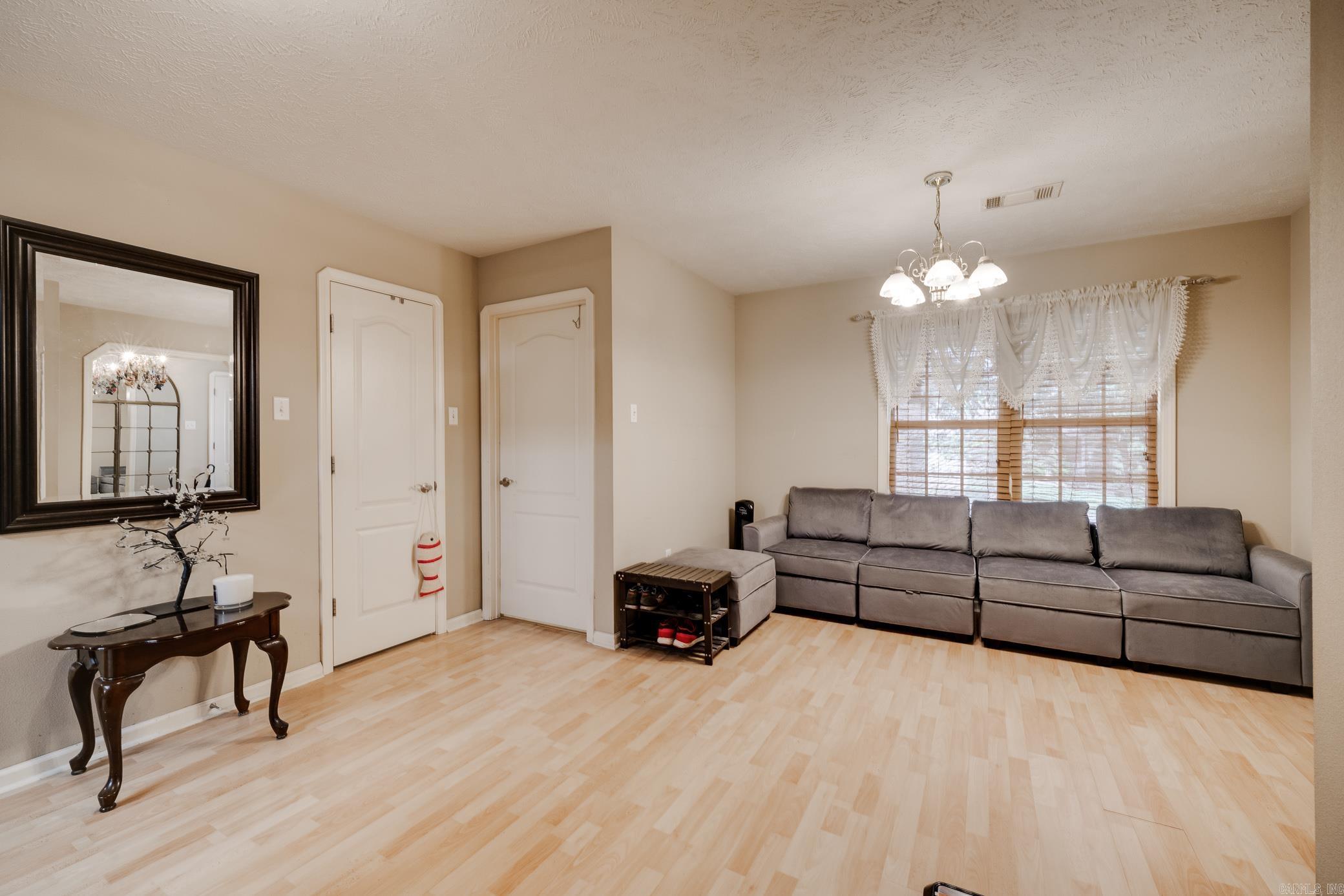 DEERFIELD - Residential