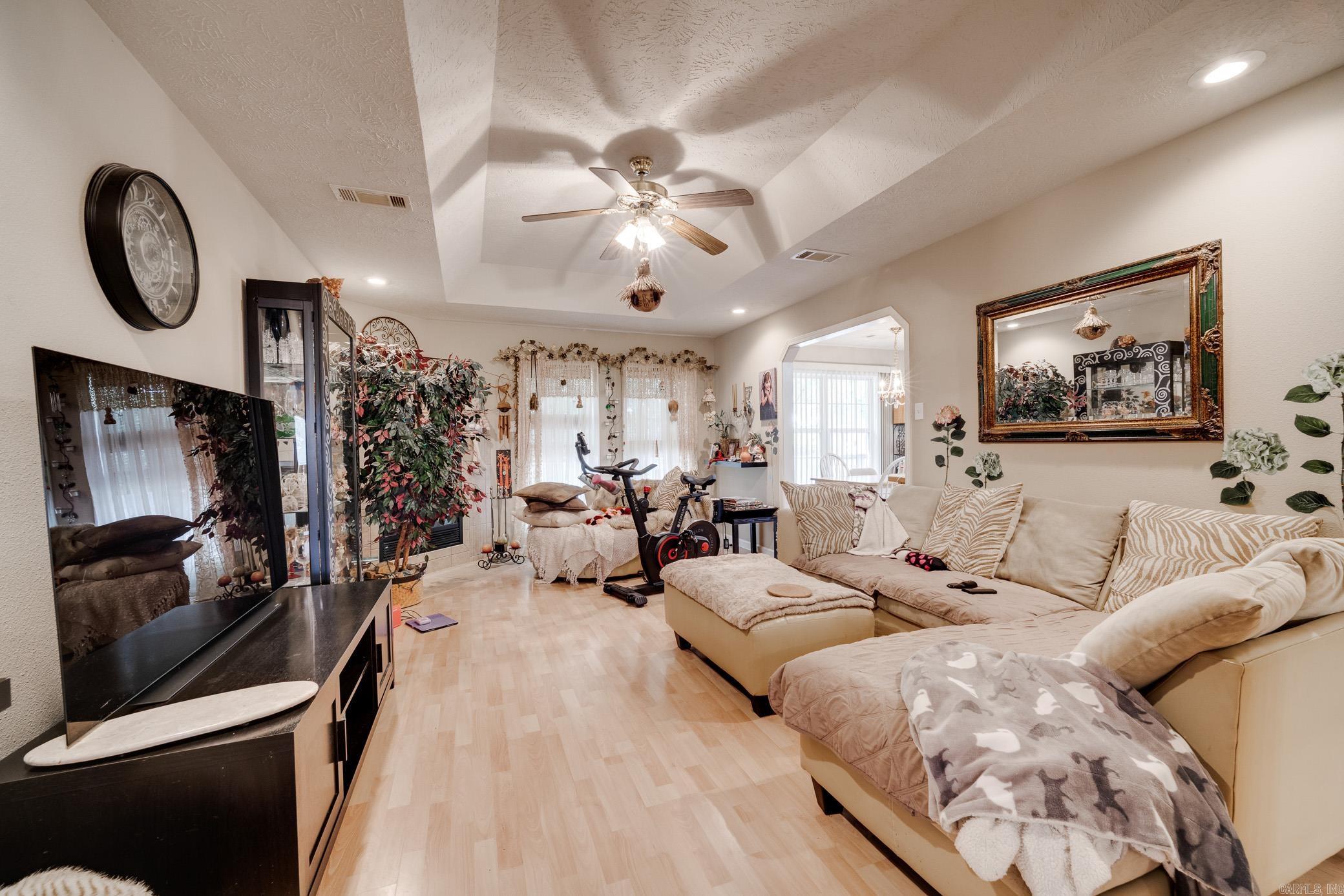 DEERFIELD - Residential
