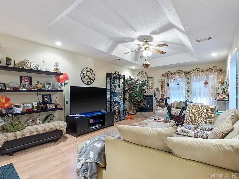 DEERFIELD - Residential
