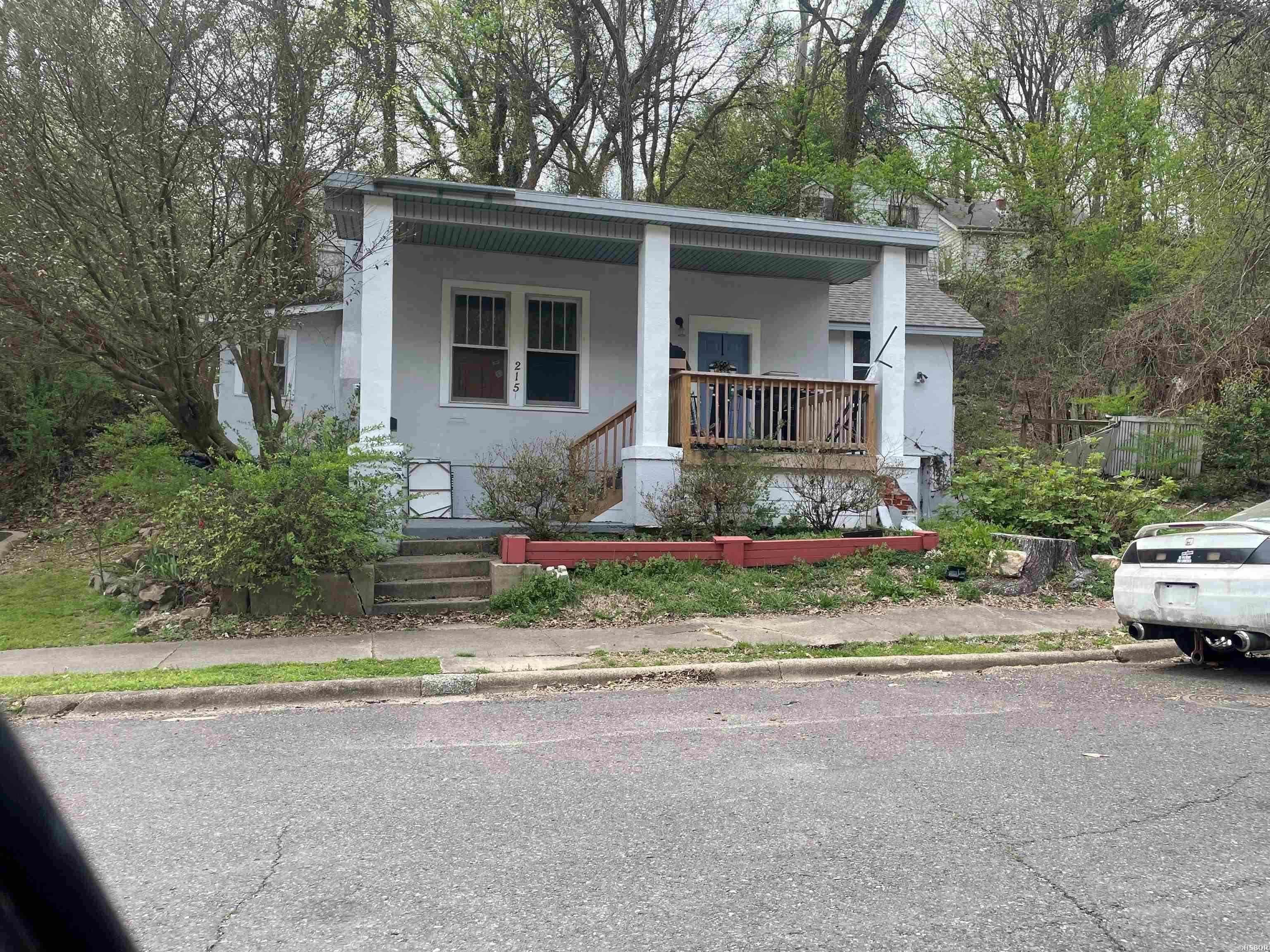 2 bedroom home on Bower st, currently rented please allow 24 hours notice for showing.