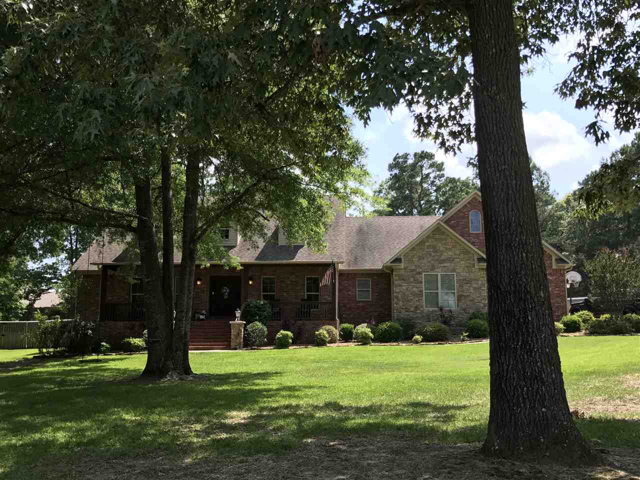 A treasure on 1.1 acre cul de sac lot in west Conway! Wood floors, custom cabinets, double sided fireplace. Large bonus room upstairs can be a 5th bedroom, with it's own bathroom and closet. Spacious back yard provides room to play, entertain or to install that swimming pool you always wanted. Welcoming front porch invites you to relax and enjoy some peace. Your new home awaits you!