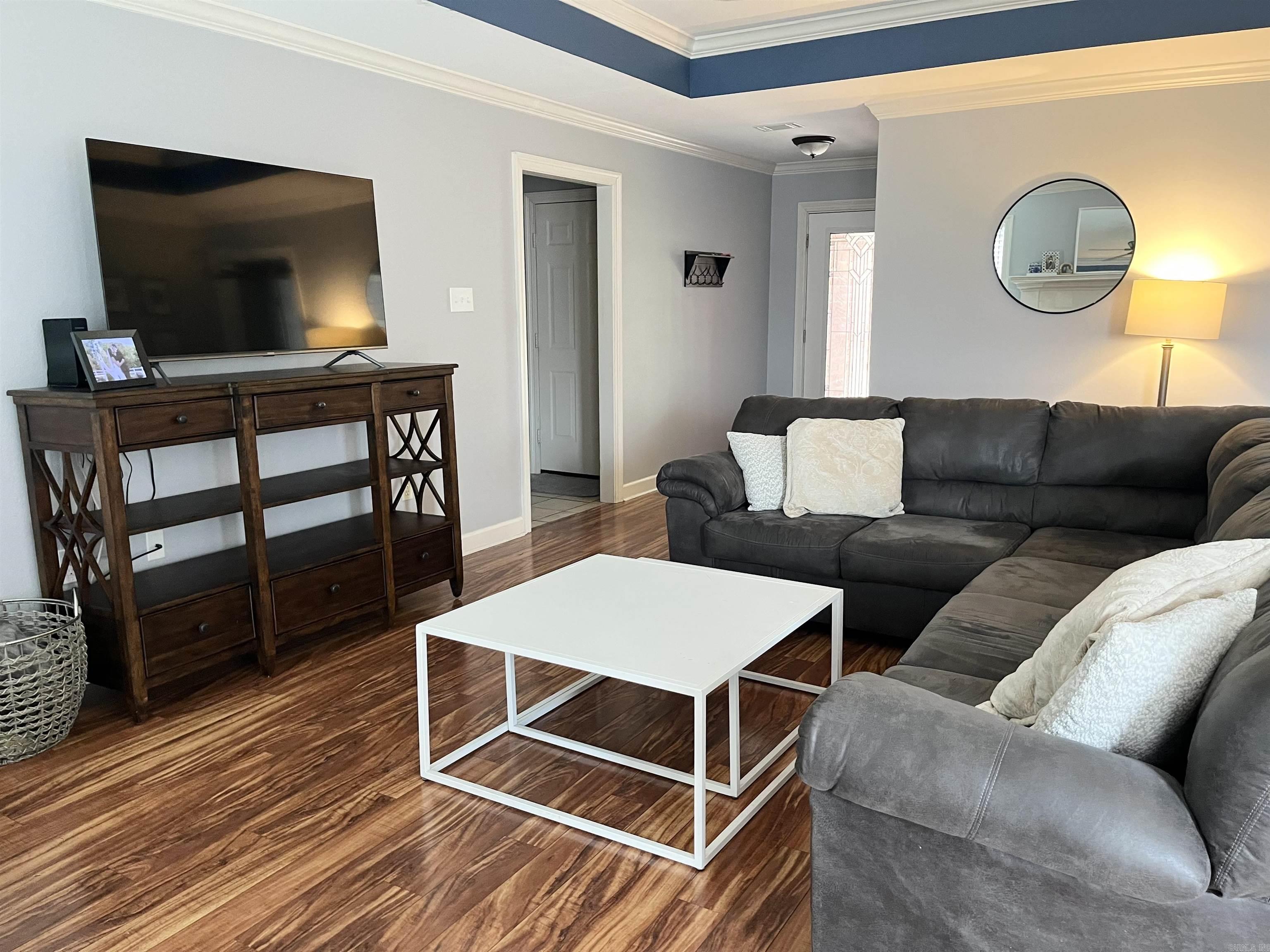 SPRING VALLEY - Residential