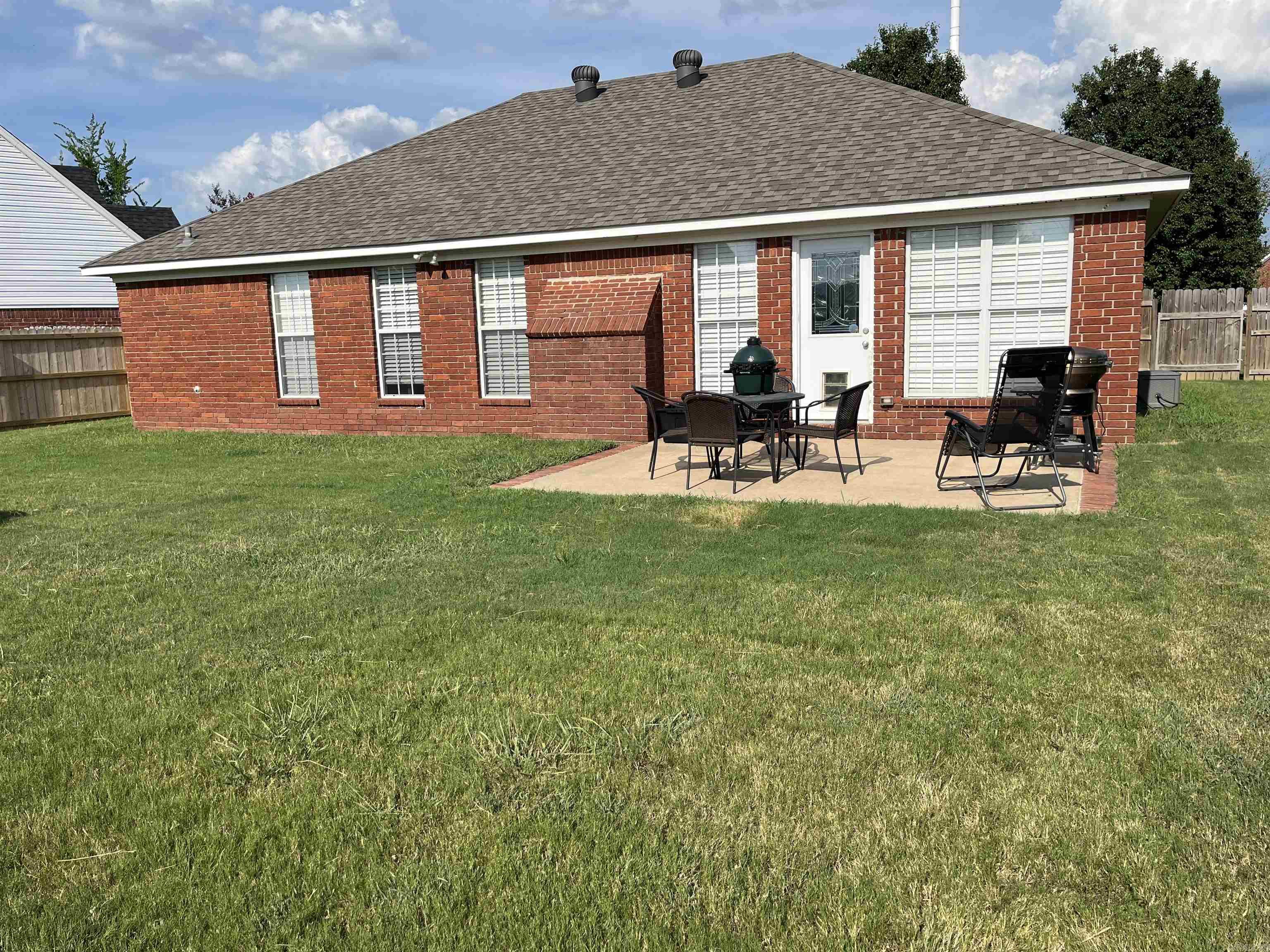 SPRING VALLEY - Residential