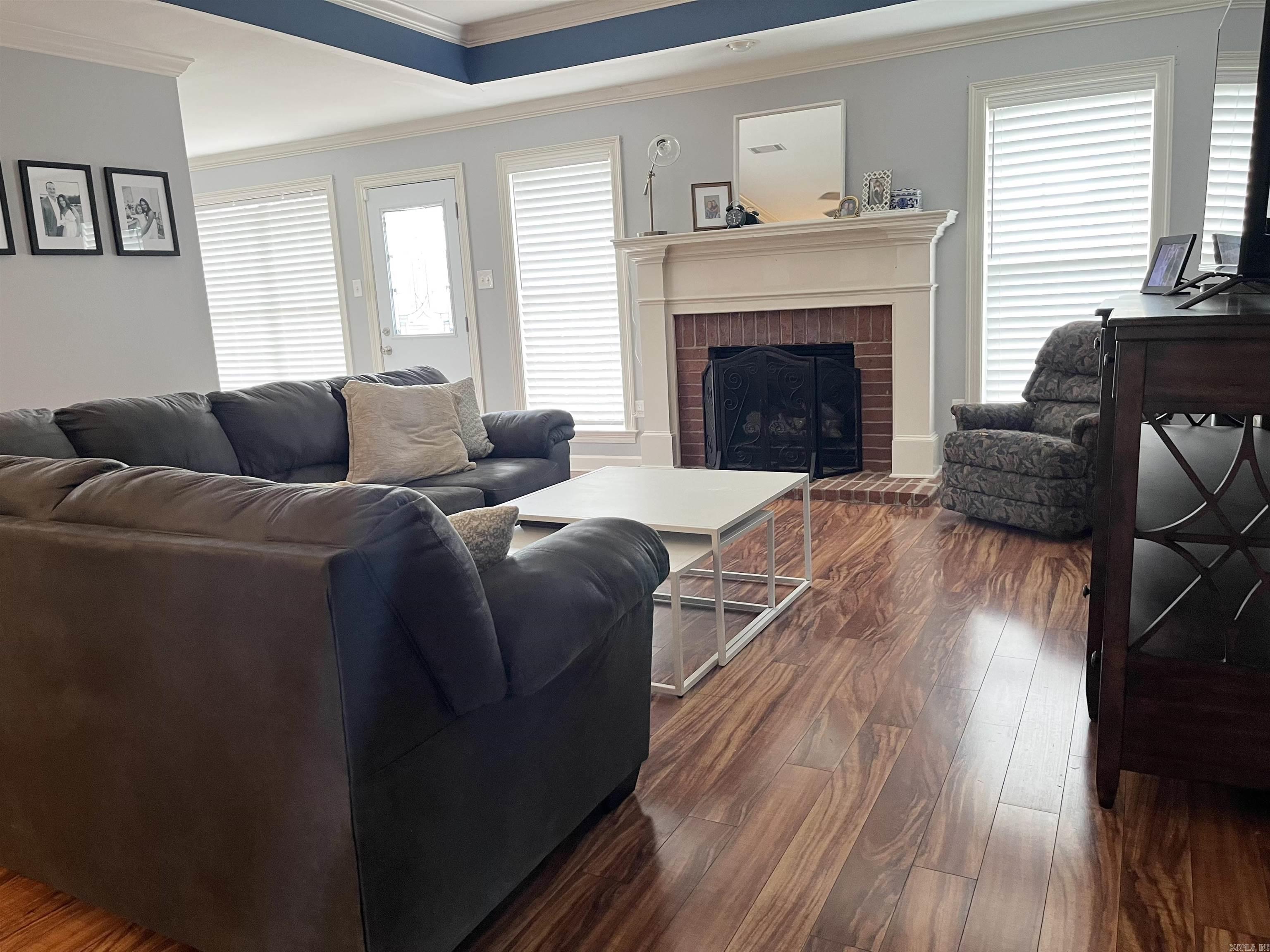 SPRING VALLEY - Residential