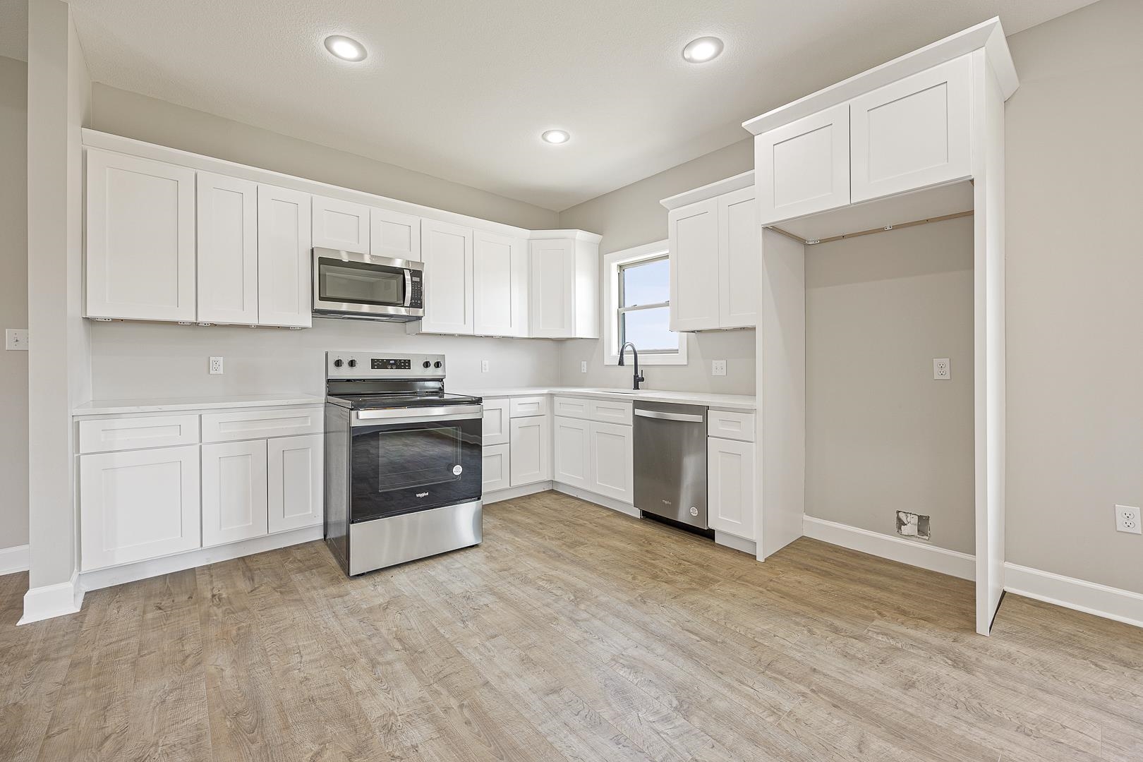 STELLA ESTATES - Residential