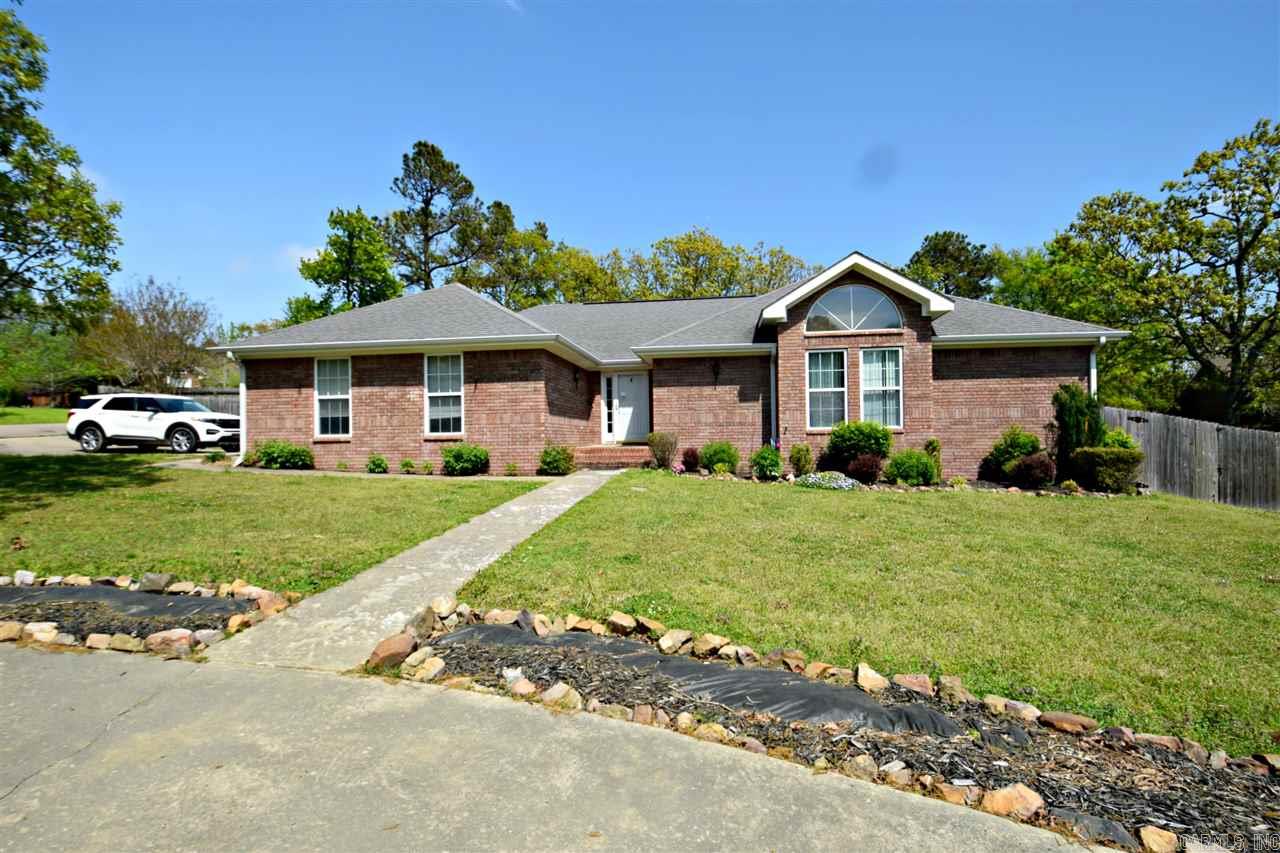 Beautiful brick home in Timber Ridge East.  Awesome floorplan, large living room with built-ins.  Pretty cabinets in kitchen with large utility room.  Newer floor covering with plush carpet in bedrooms.  Jetted tub in main bath.  Deck off back with privacy fenced back yard and storage building. Attached garage.
