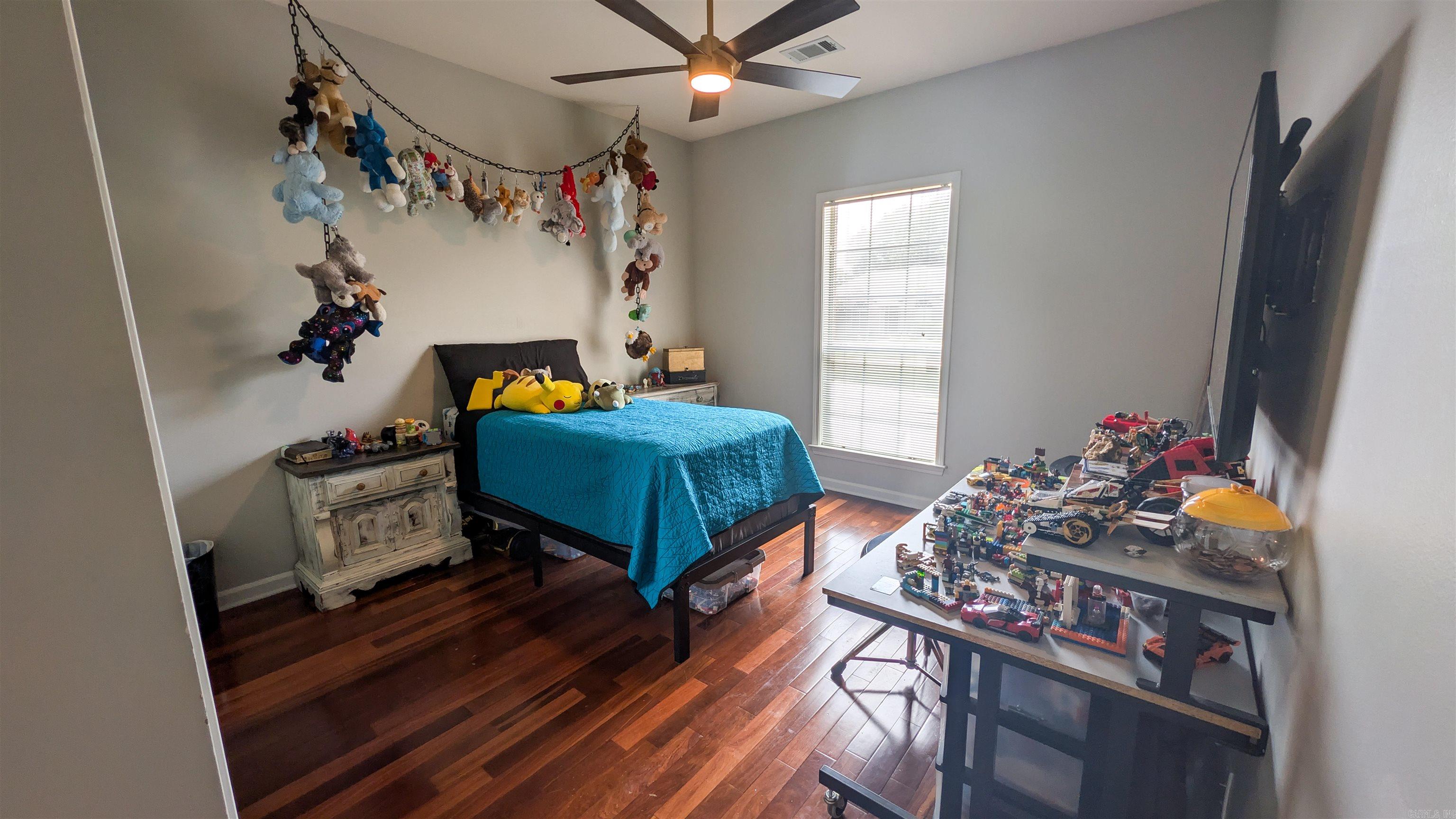 COUNTRY CLUB OF ARK THE - Residential