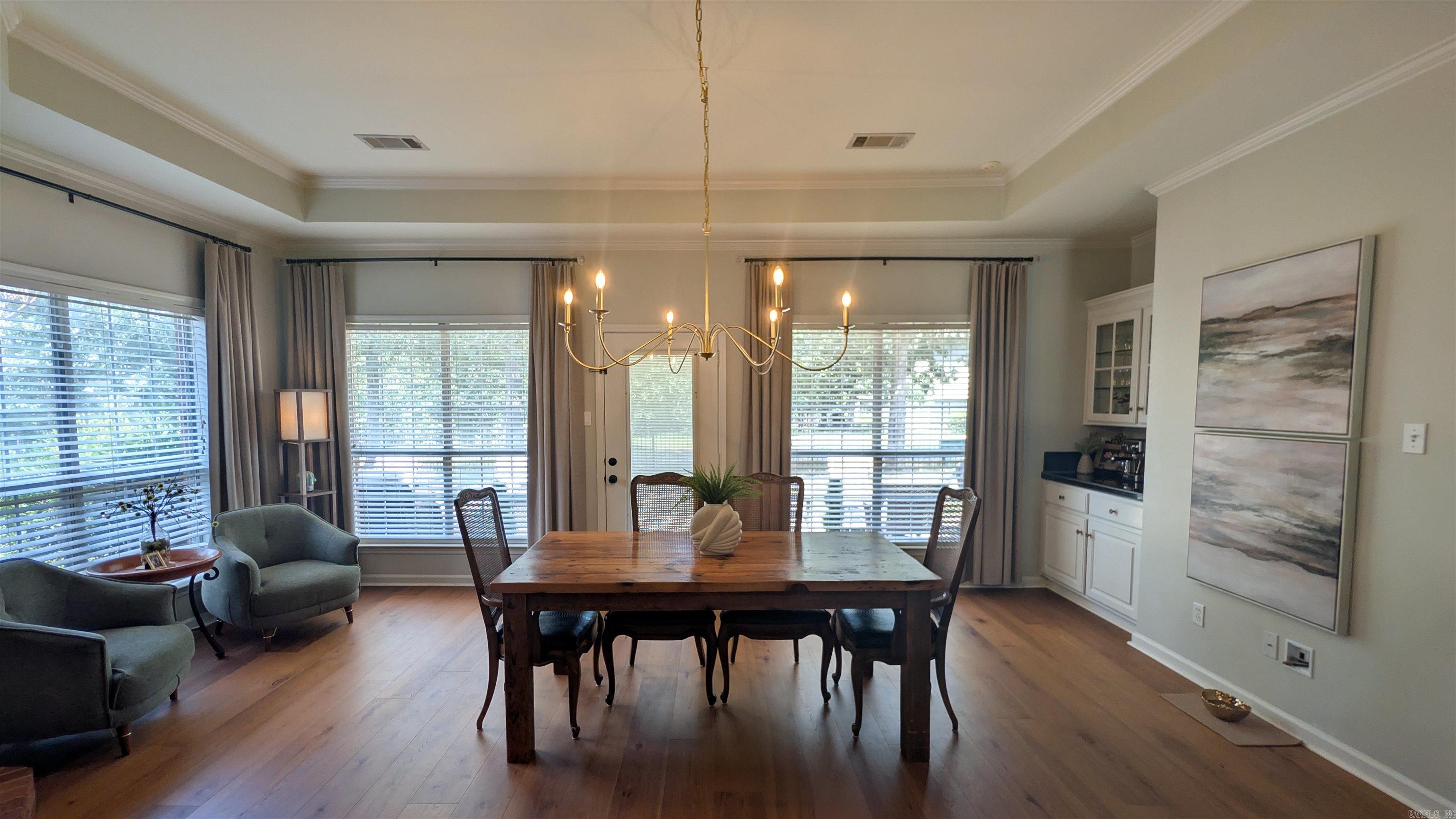 COUNTRY CLUB OF ARK THE - Residential