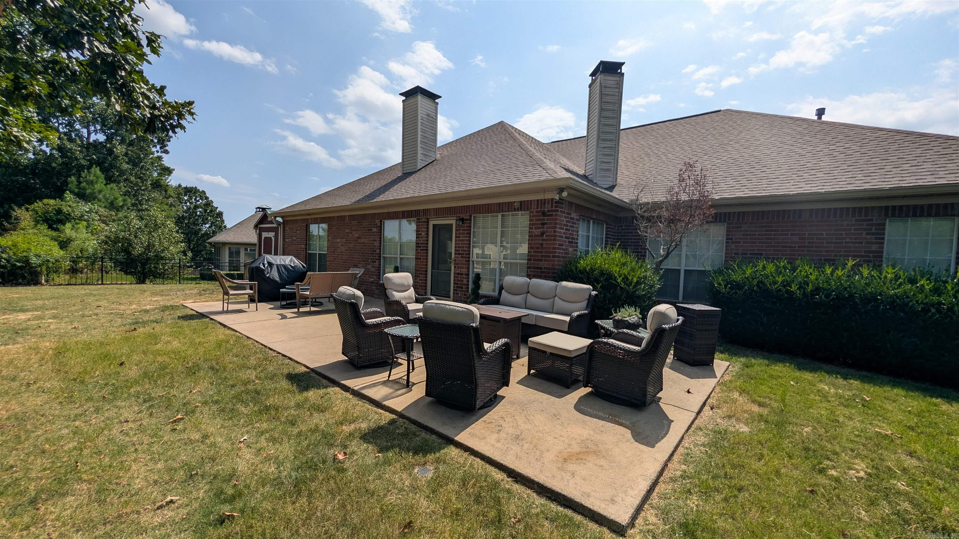 COUNTRY CLUB OF ARK THE - Residential