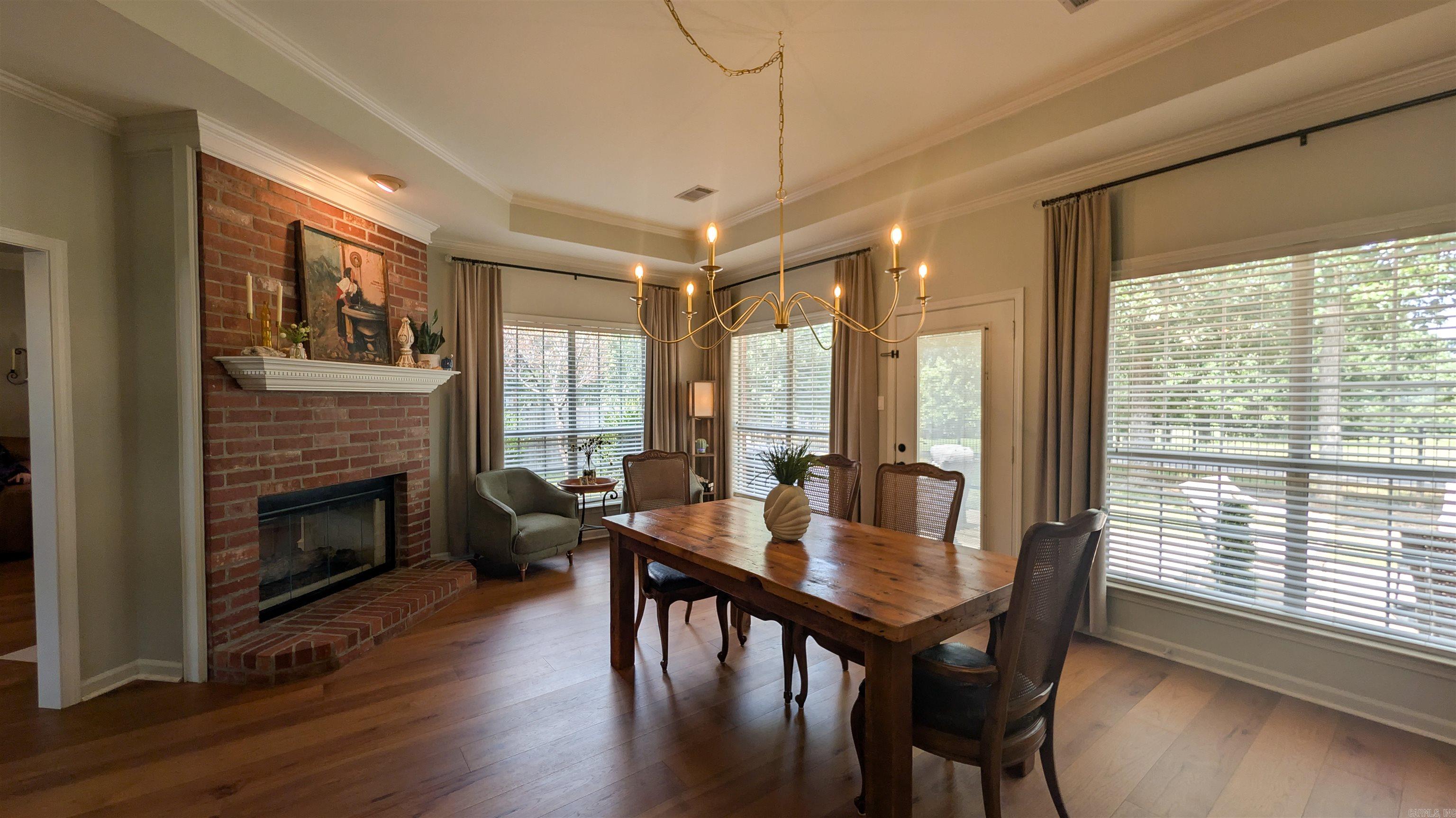 COUNTRY CLUB OF ARK THE - Residential