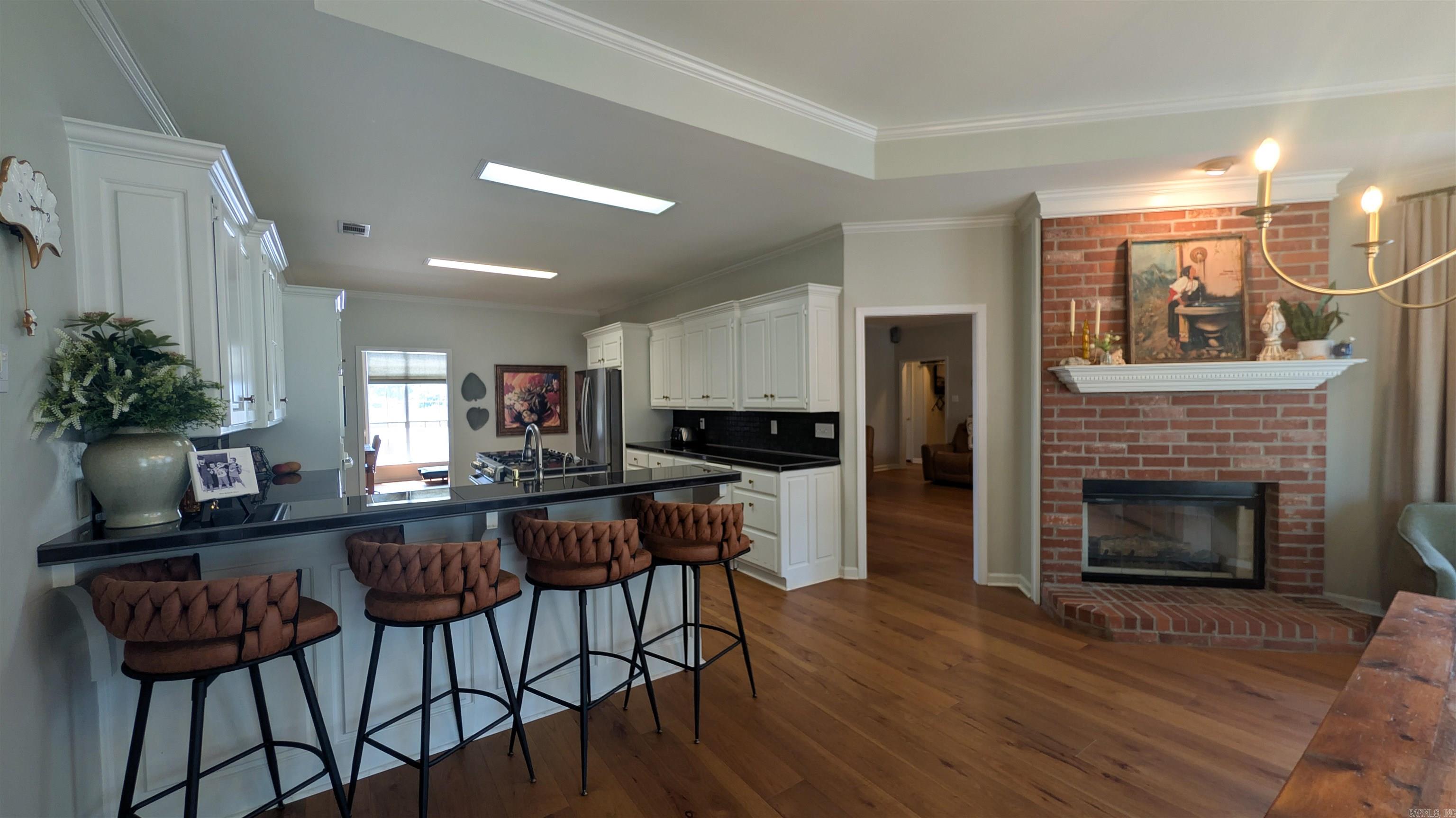 COUNTRY CLUB OF ARK THE - Residential