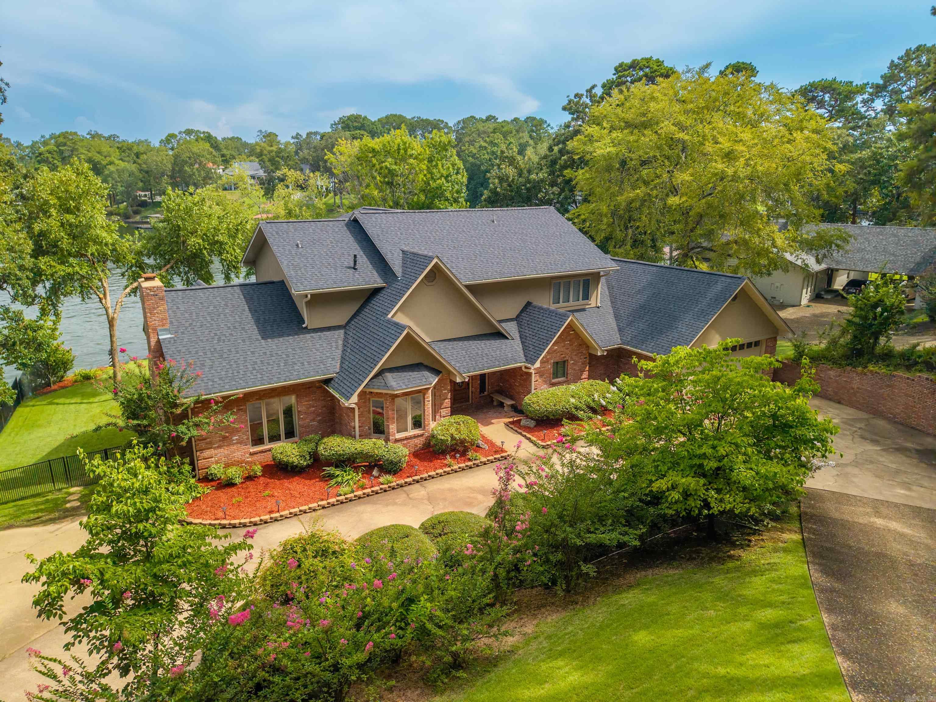 DOGWOOD HAVEN - Residential