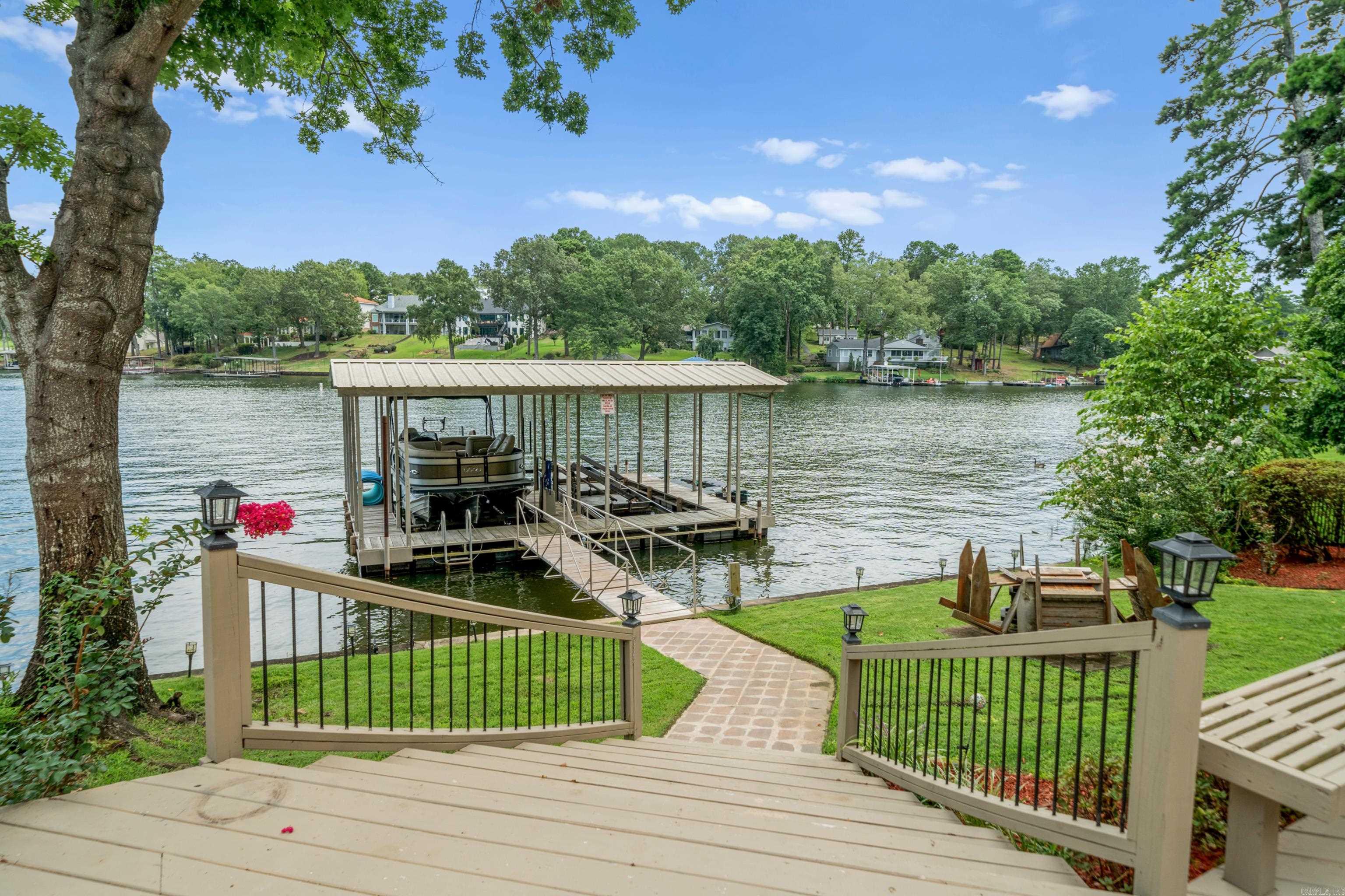 DOGWOOD HAVEN - Residential