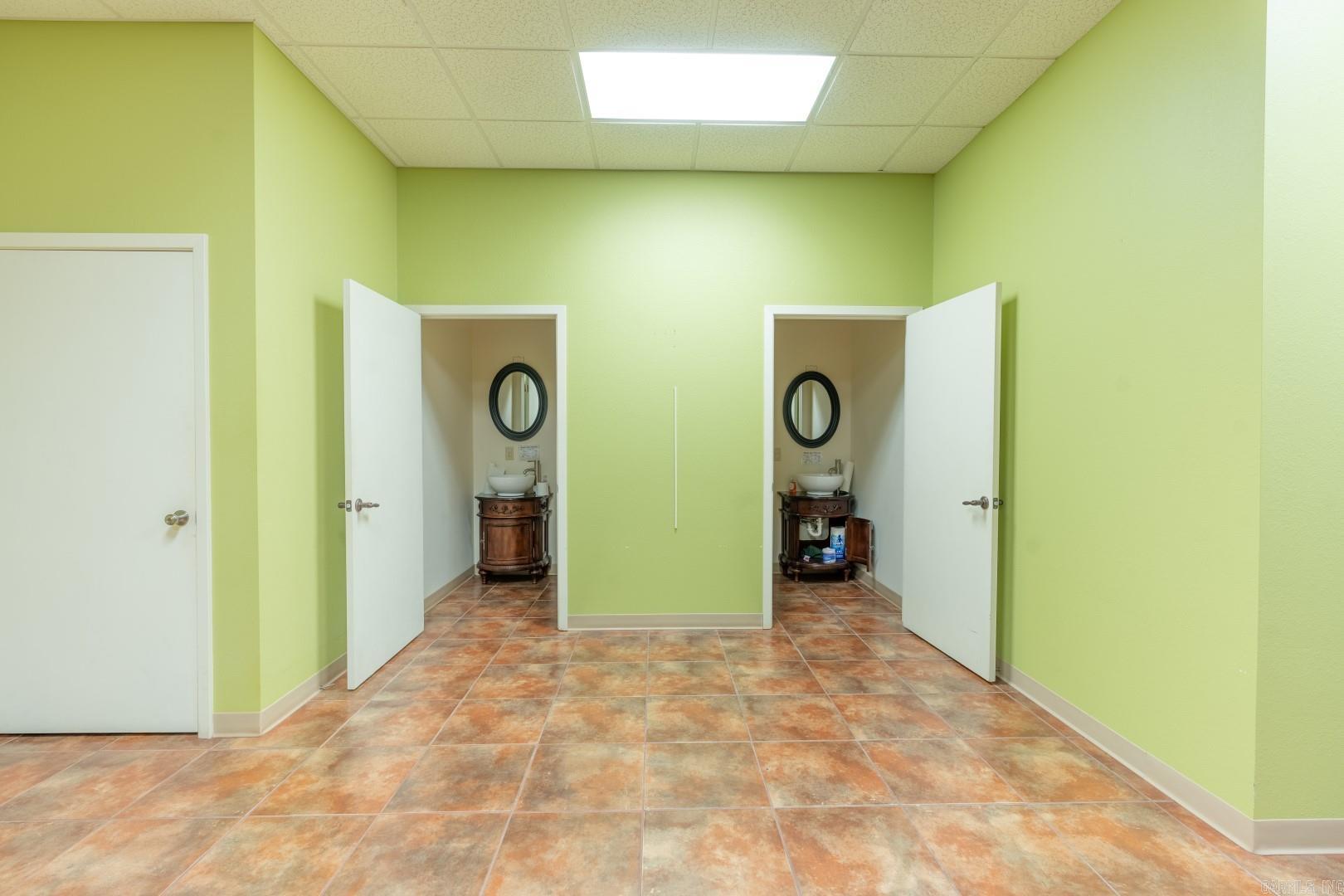 Heber Springs Original - Commercial Sale