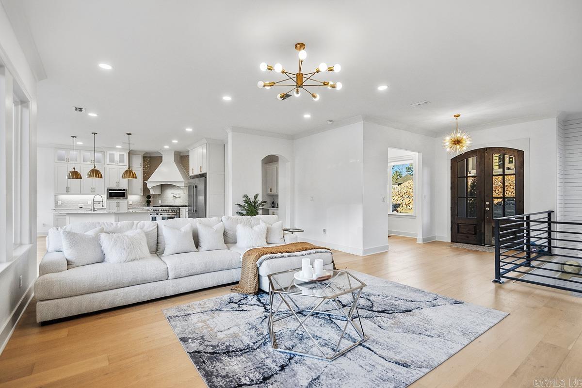 CHENAL VALLEY FALSTONE COURT - Residential