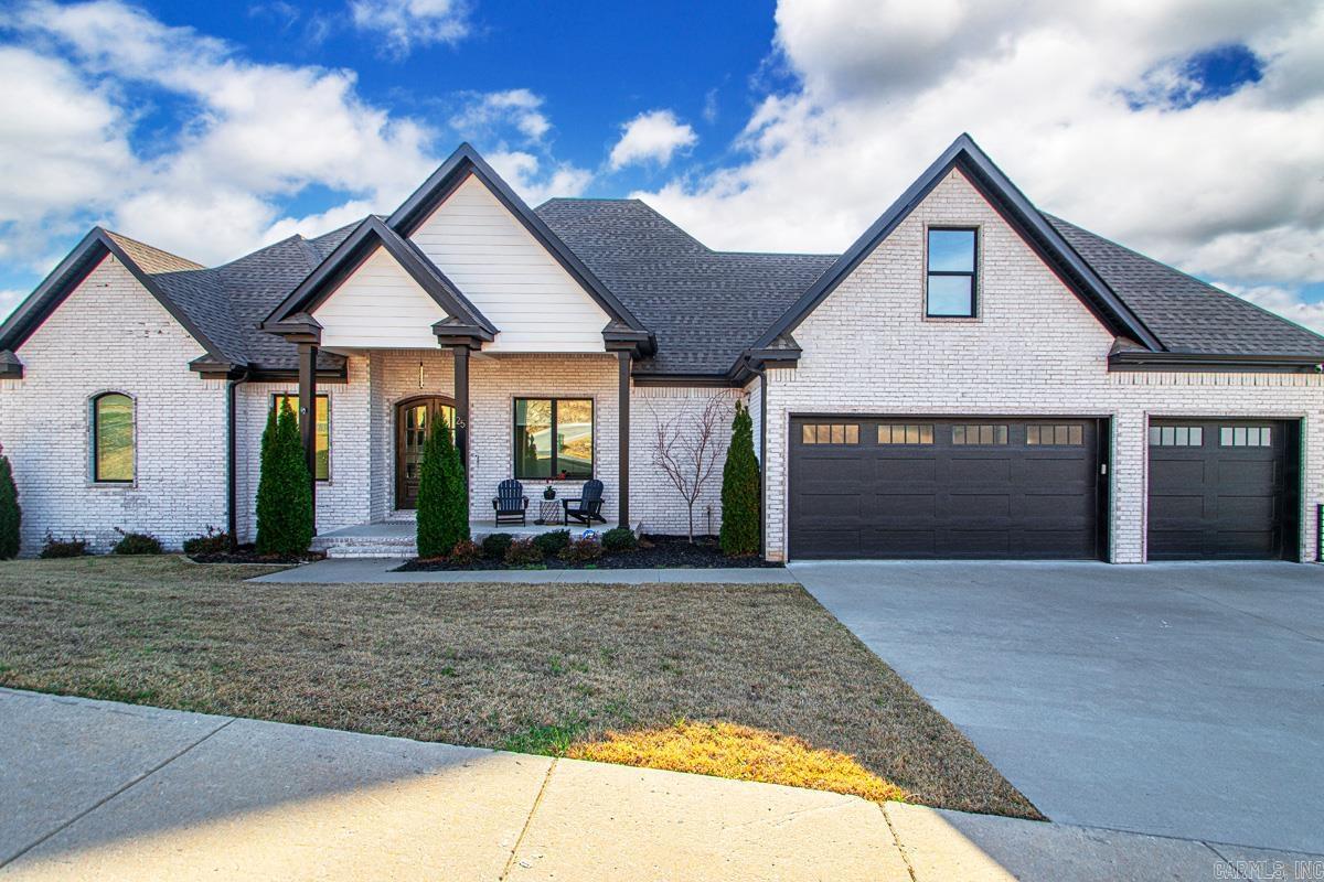 CHENAL VALLEY FALSTONE COURT - Residential