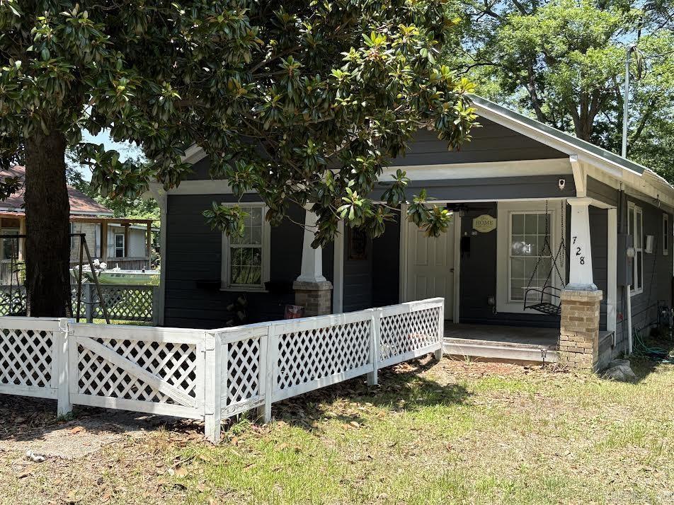 This 2 bedroom, 1 bath cottage offers a great opportunity for investors, DIYers, or first-time buyers ready to make it their own.  The home needs some TLC, but the potential is endless! Inside, you'll find a cozy layout with classic charm just waiting for your personal touch. Kitchen has a brand-new electric stove. Outside, the adorable porch and fenced yard, make it great for entertaining and privacy - and you'll love the additional building with electrical and air, perfect for a she shed, man cave, hobby shop or studio. Located in Malvern with easy access to schools, shopping and downtown, this property is priced with room to renovate and add value. Bring your vision and tools-this is your chance to create the home (and bonus space) you've been dreaming of!
