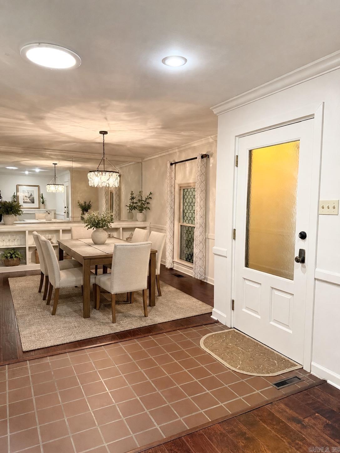 INDIAN HILLS - Residential